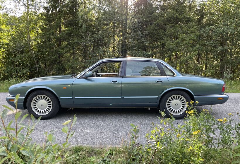 1998 Jaguar XJ8 Sovereign