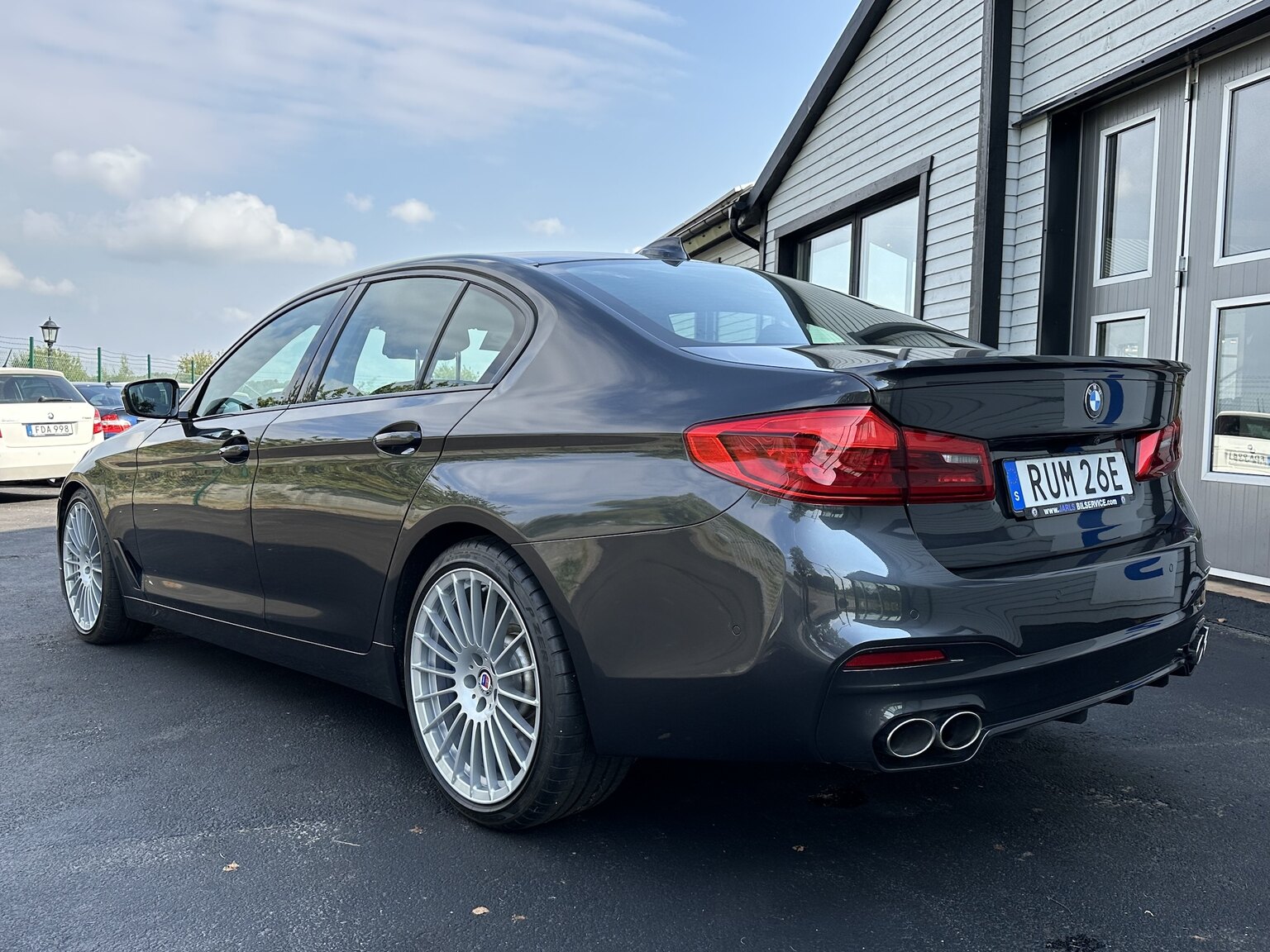 Exteriörbild på 2019 ALPINA B5 S Bi-Turbo Sedan ALLRAD
