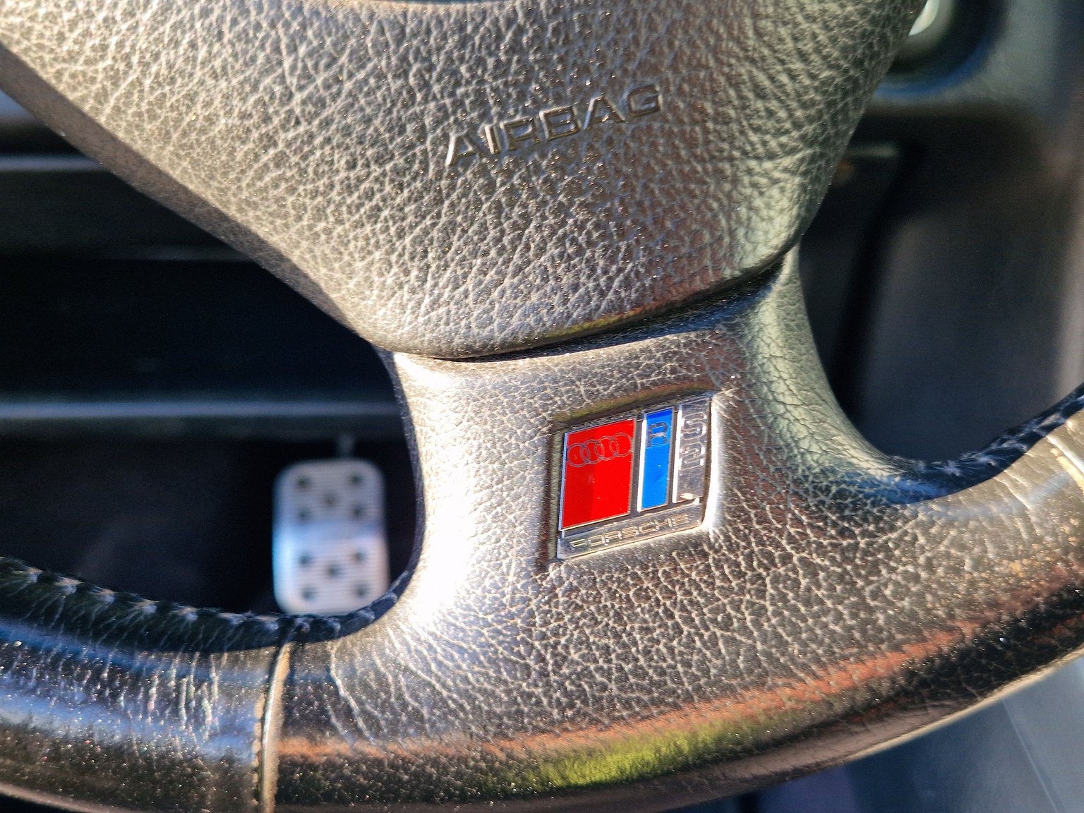 Innenraumfoto von 1993 Audi S2 Avant 2.2 quattro