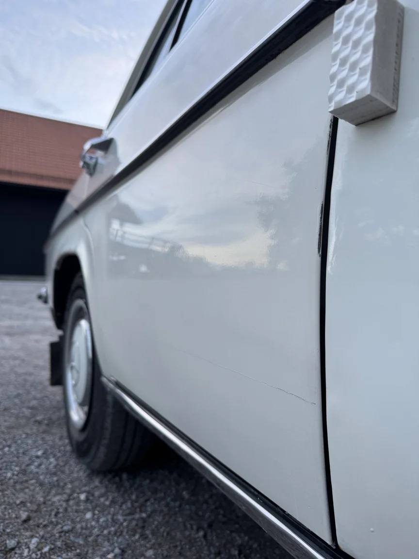Aussenfoto 1972 Mercedes-Benz 200 (32)