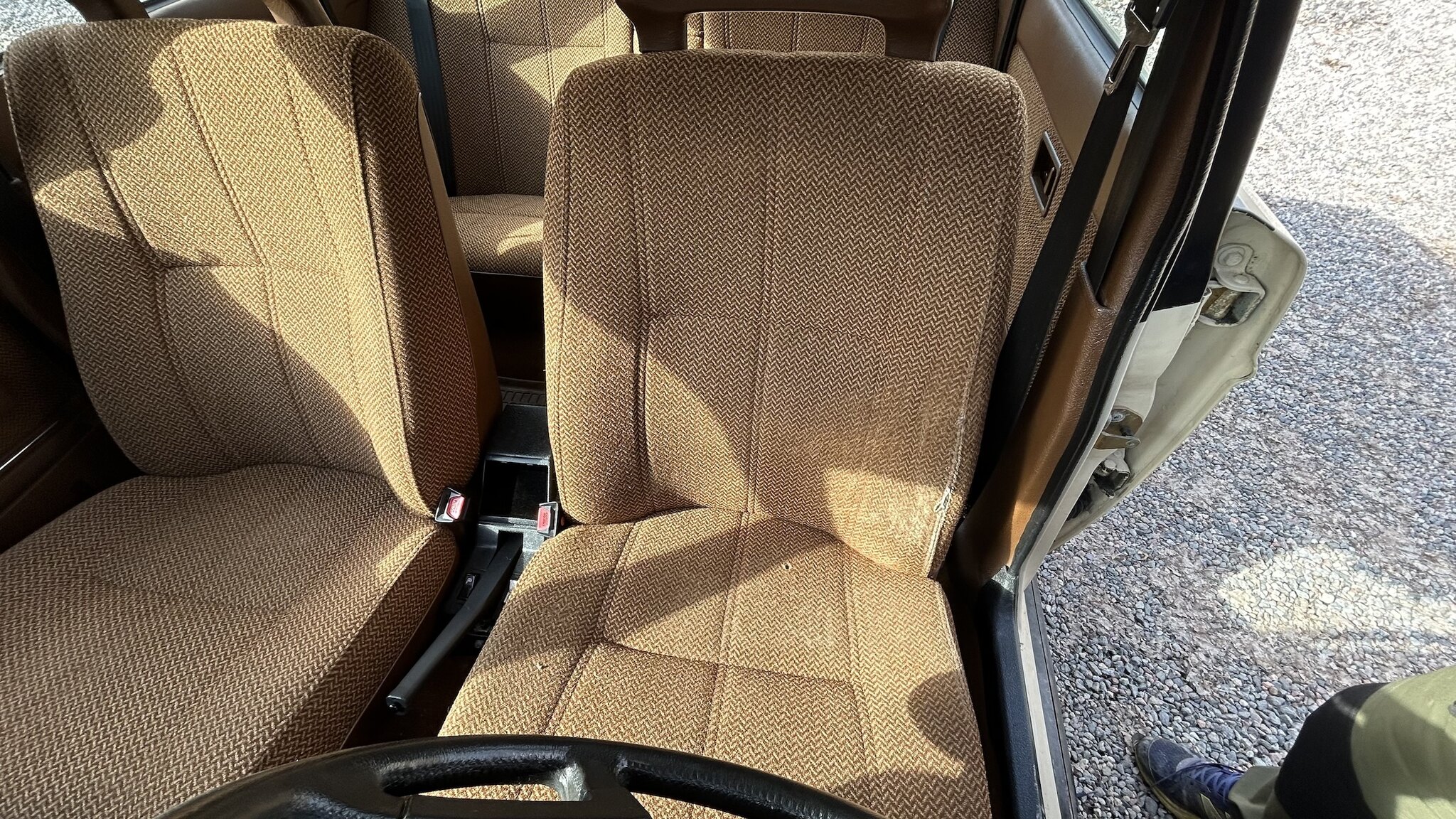 Interior image of 1987 Volvo 244