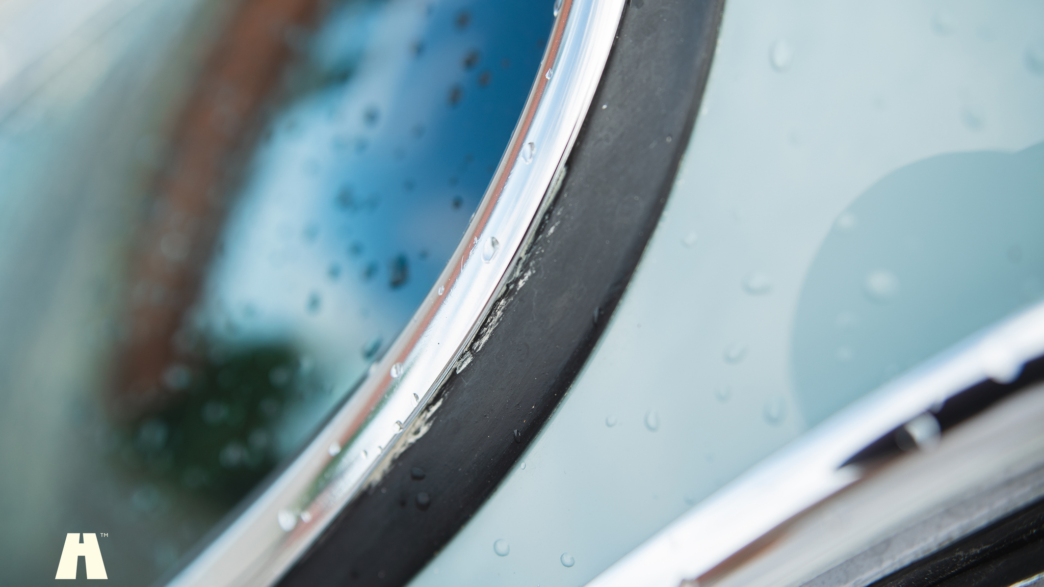 Exterior image of 1966 Volvo P1800 S (67)