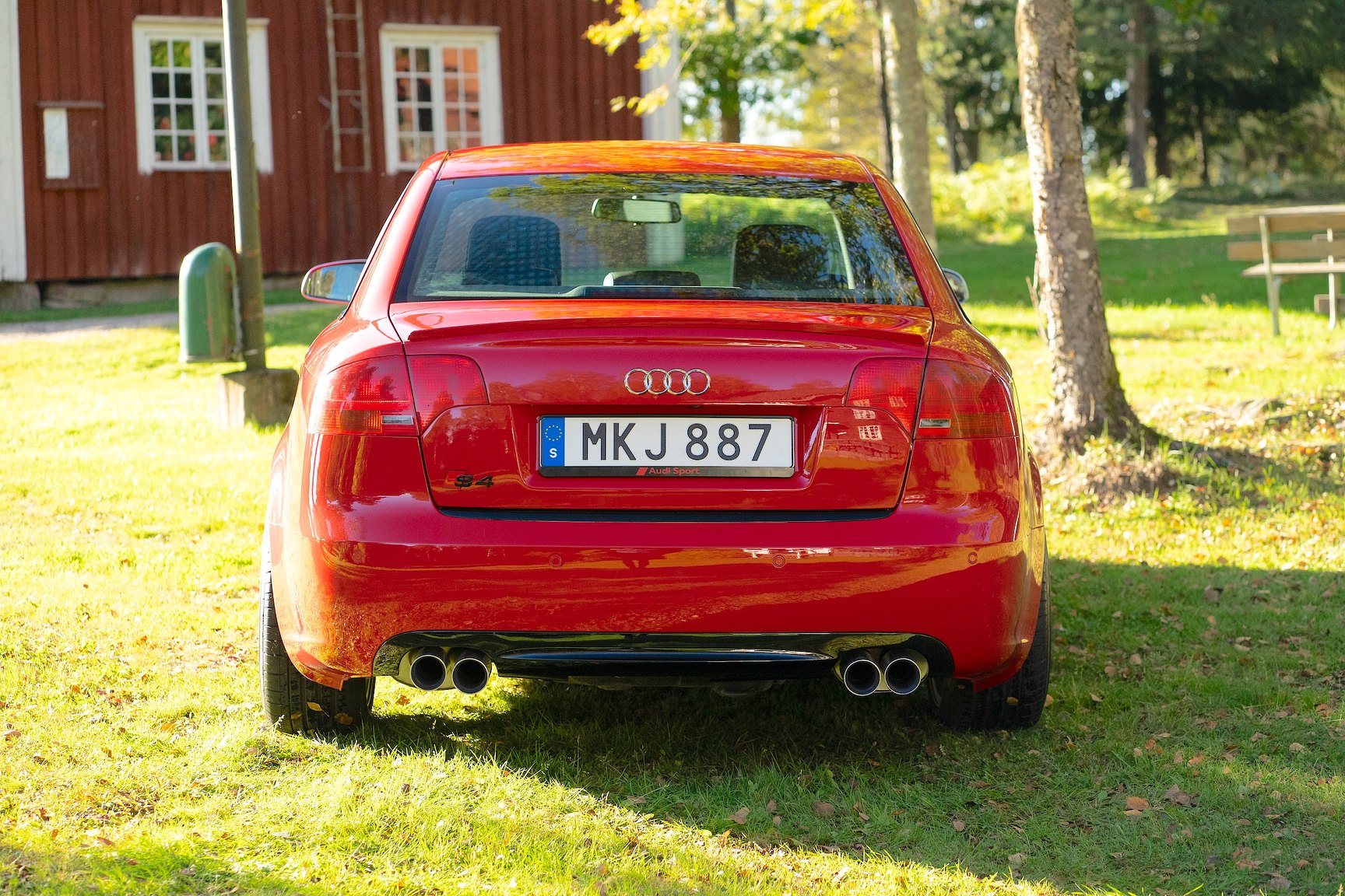 Exterior image of 2007 Audi  S4 quattro 4.2 V8 manuell