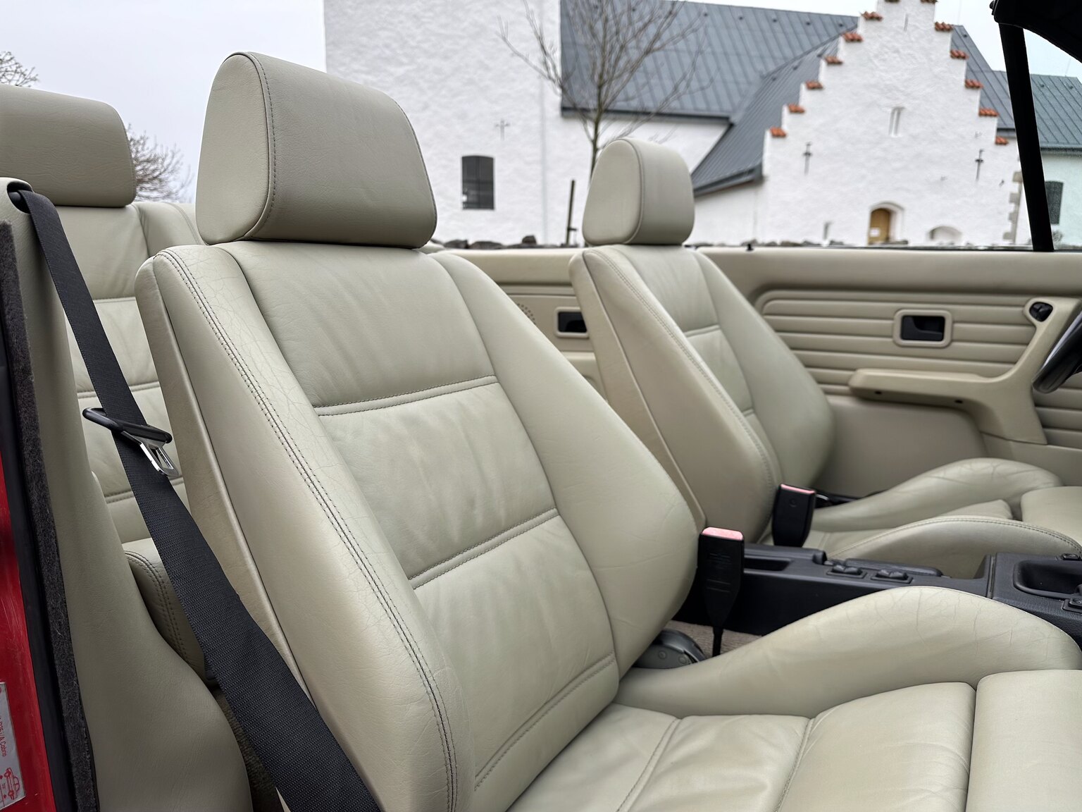 Innenraumfoto von 1987 BMW 325i Convertible (29)