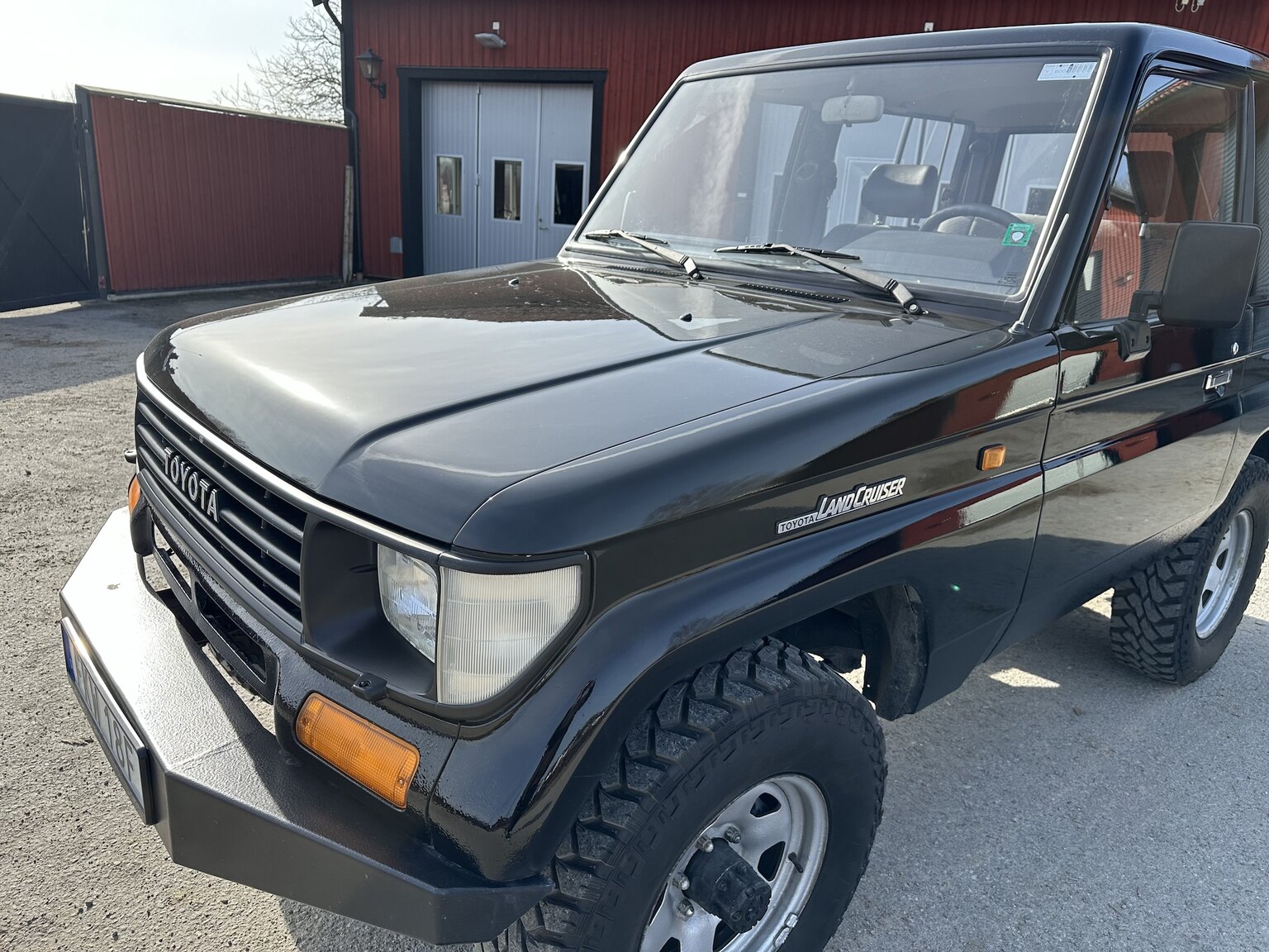 Exterior image of 1993 Toyota Land Cruiser Serie 70