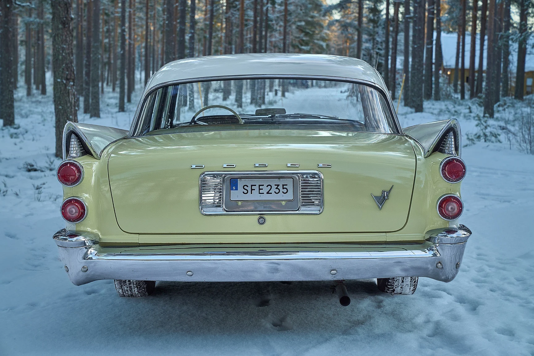 Exteriörbild på 1957 Dodge Royal (6)