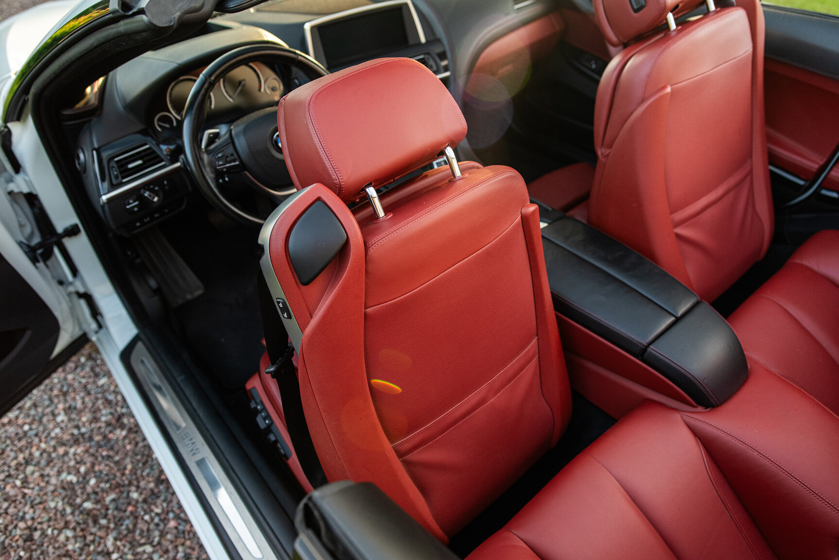 Interiörbild 2011 BMW 650i Cabriolet