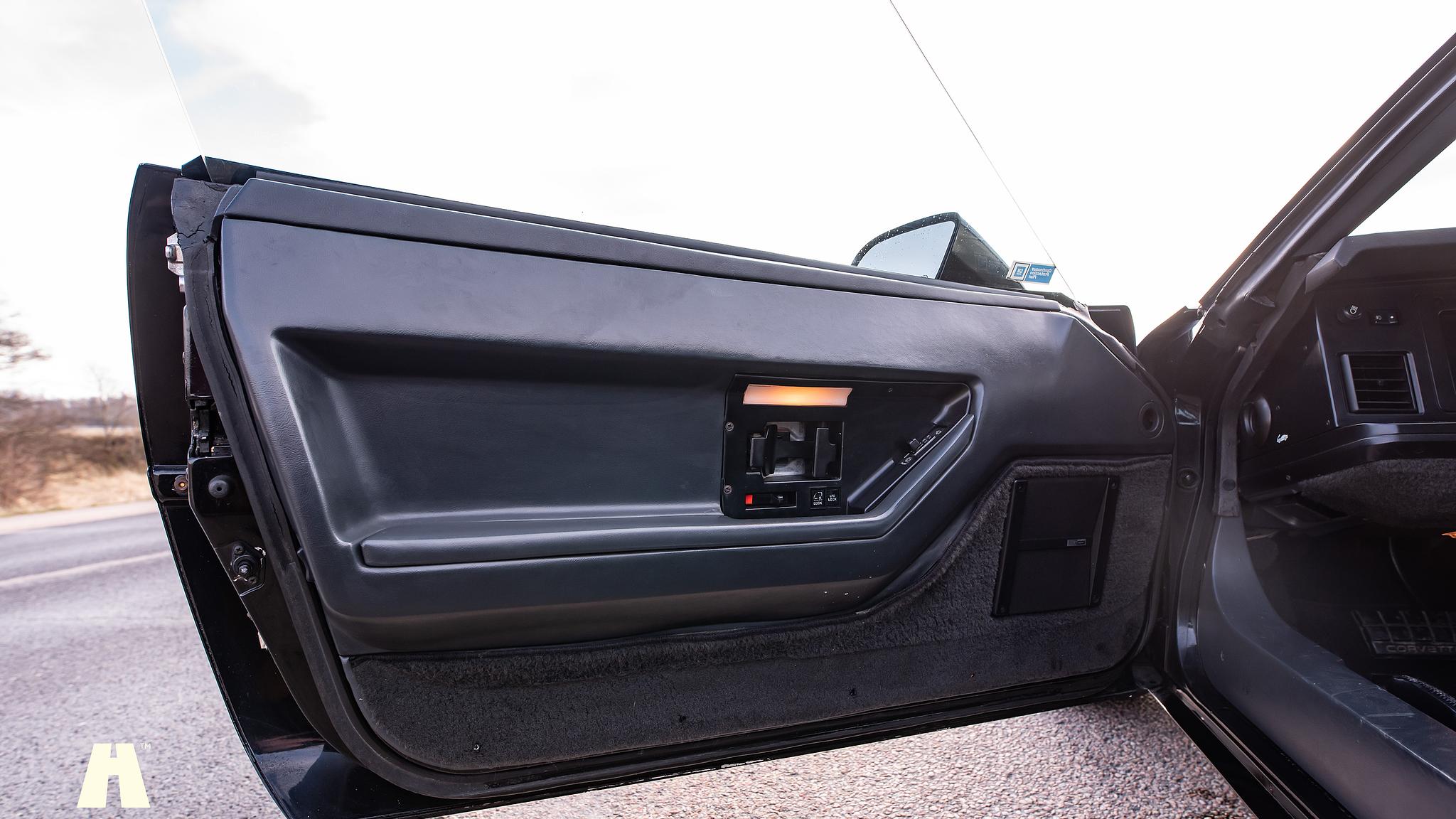 Innenraumfoto von 1984 Chevrolet Corvette C4