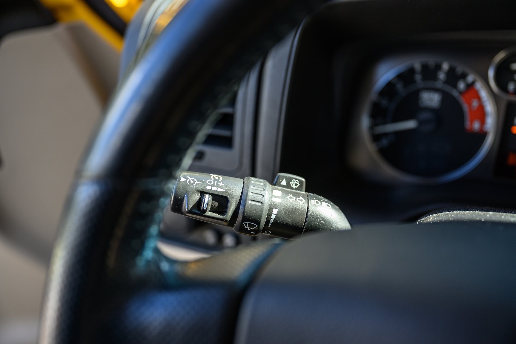 Interior image of 2006 Hummer H3
