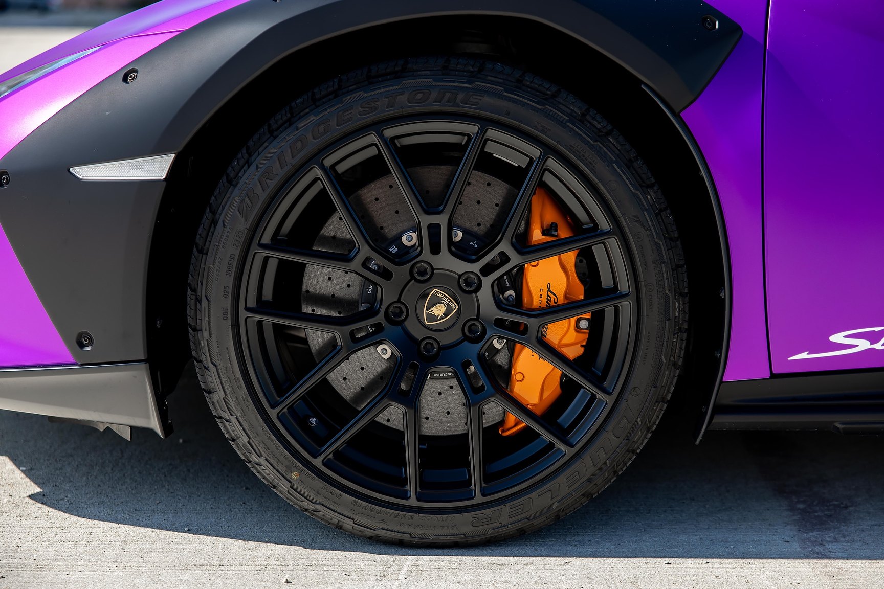 Exterior image of 2023 Lamborghini Huracan Sterrato