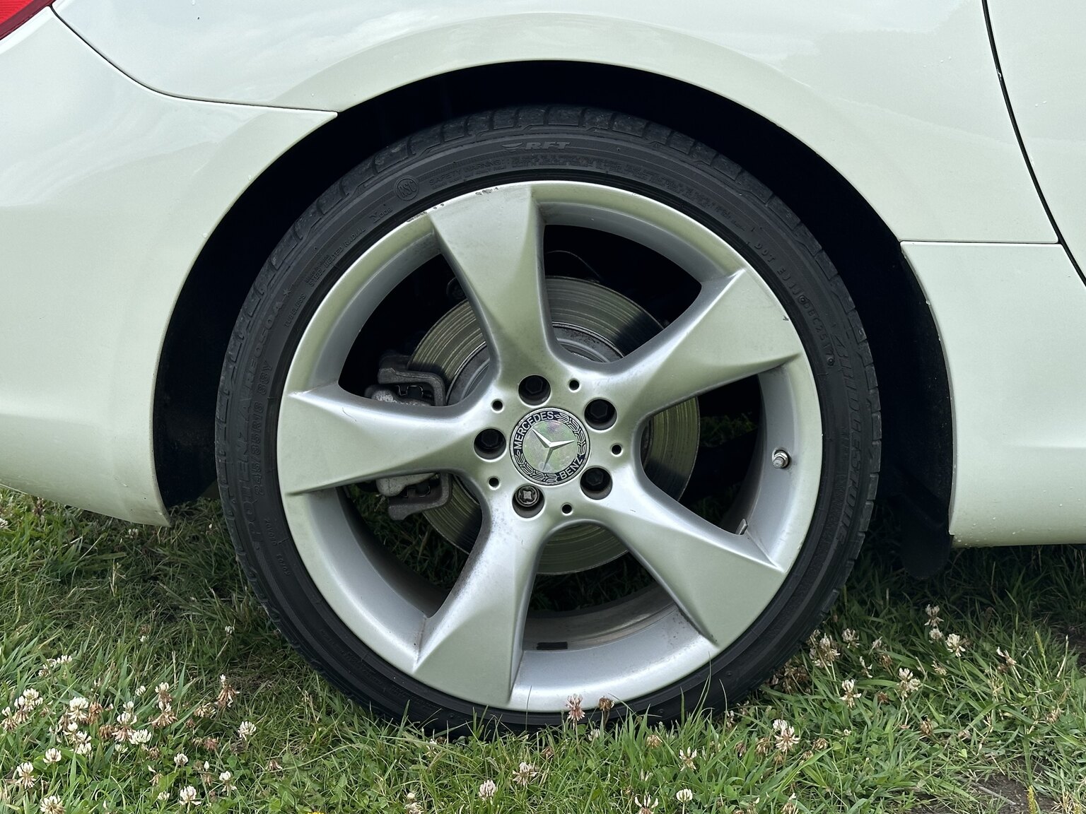 Exteriörbild på 2012 Mercedes-Benz SLK 350