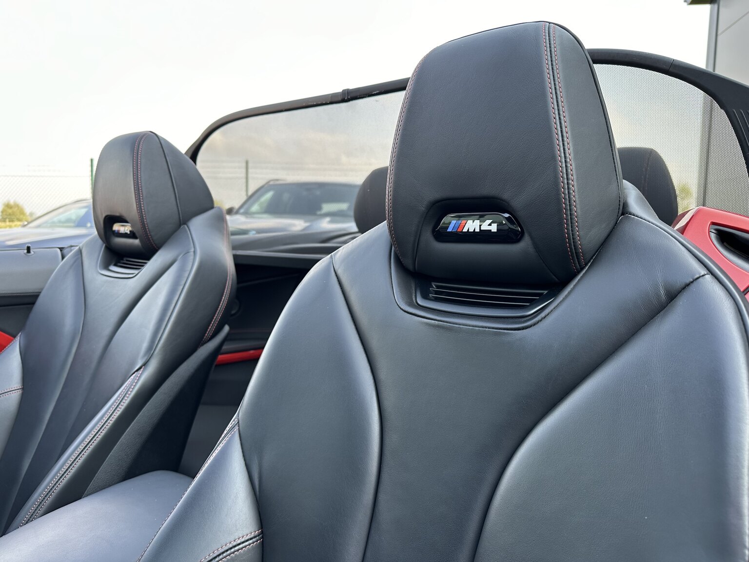 Interiörbild 2018 BMW M4 Competition Convertible F83 Manual