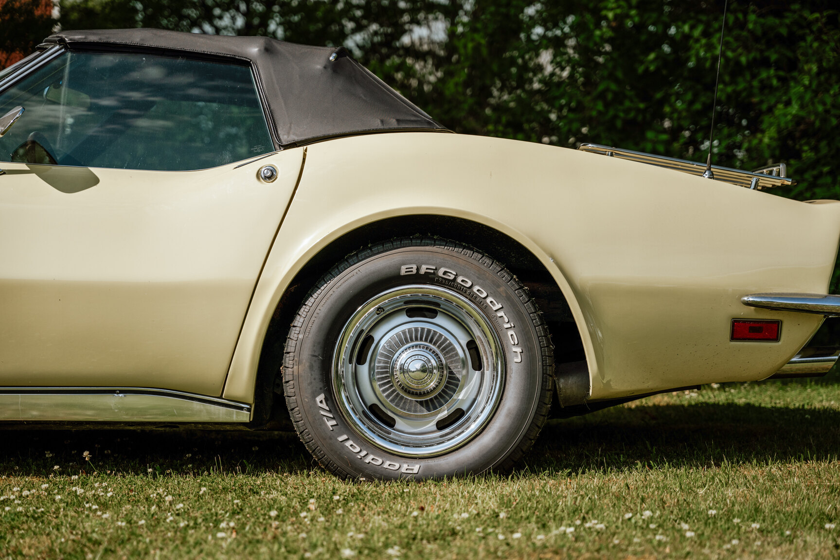 Exterior image of 1968 Chevrolet Corvette C3