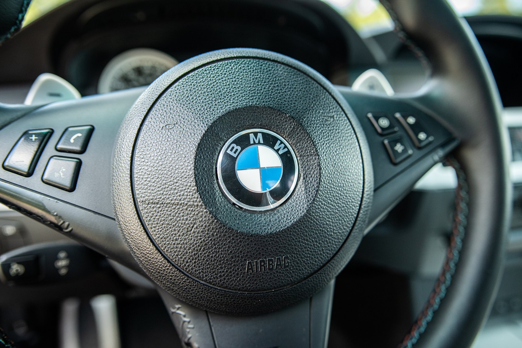 Interior image of 2006 BMW E60 M5