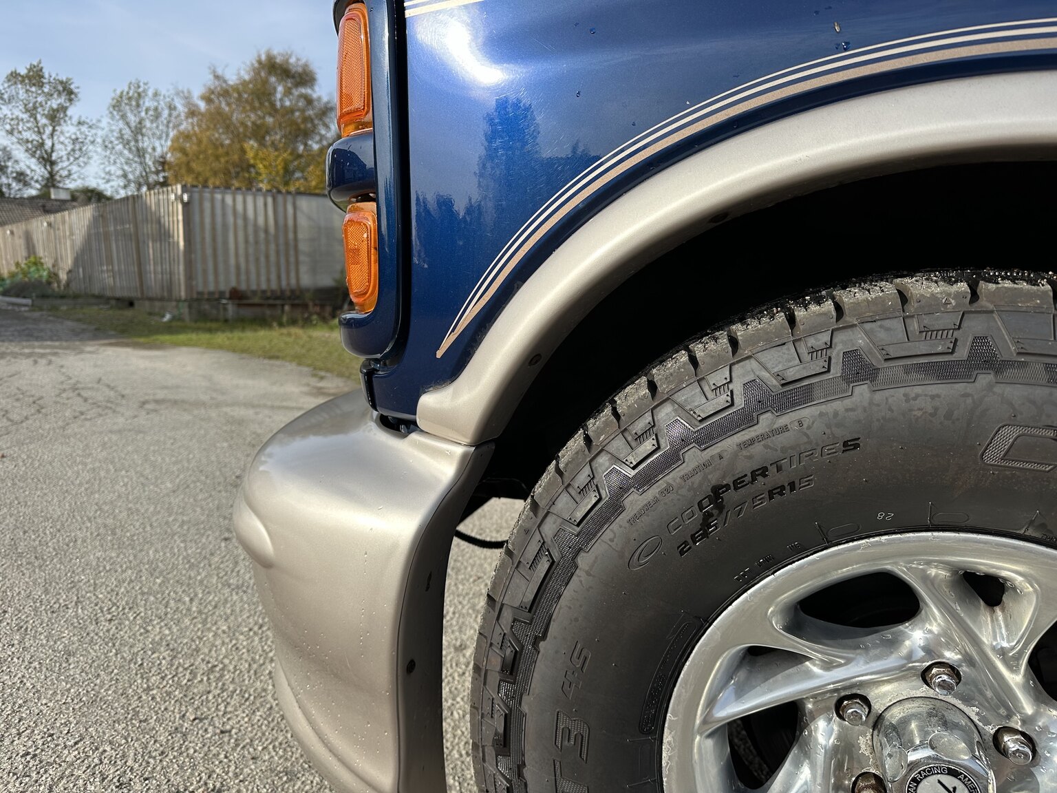 Aussenfoto 2000 GMC Savana G1500 Conversion Van