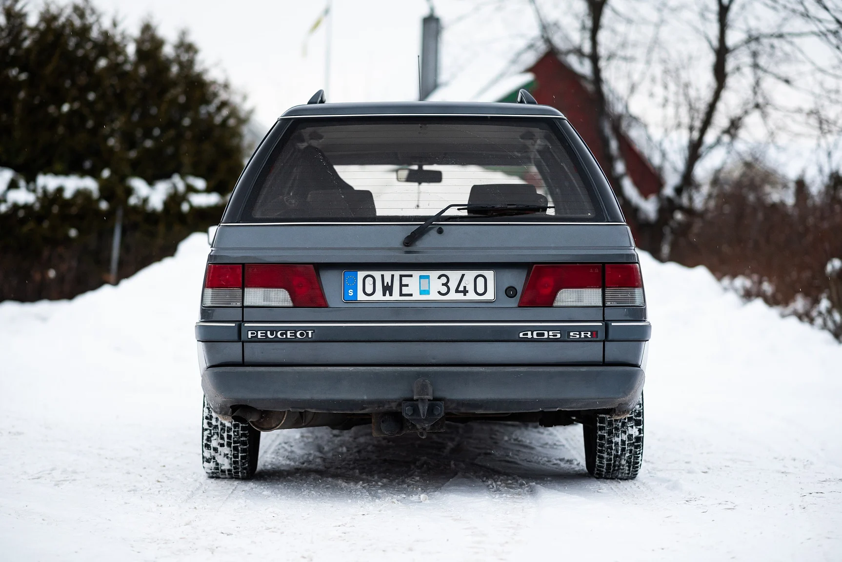 Exterior image of 1991 Peugeot 405 Break SRI (4)