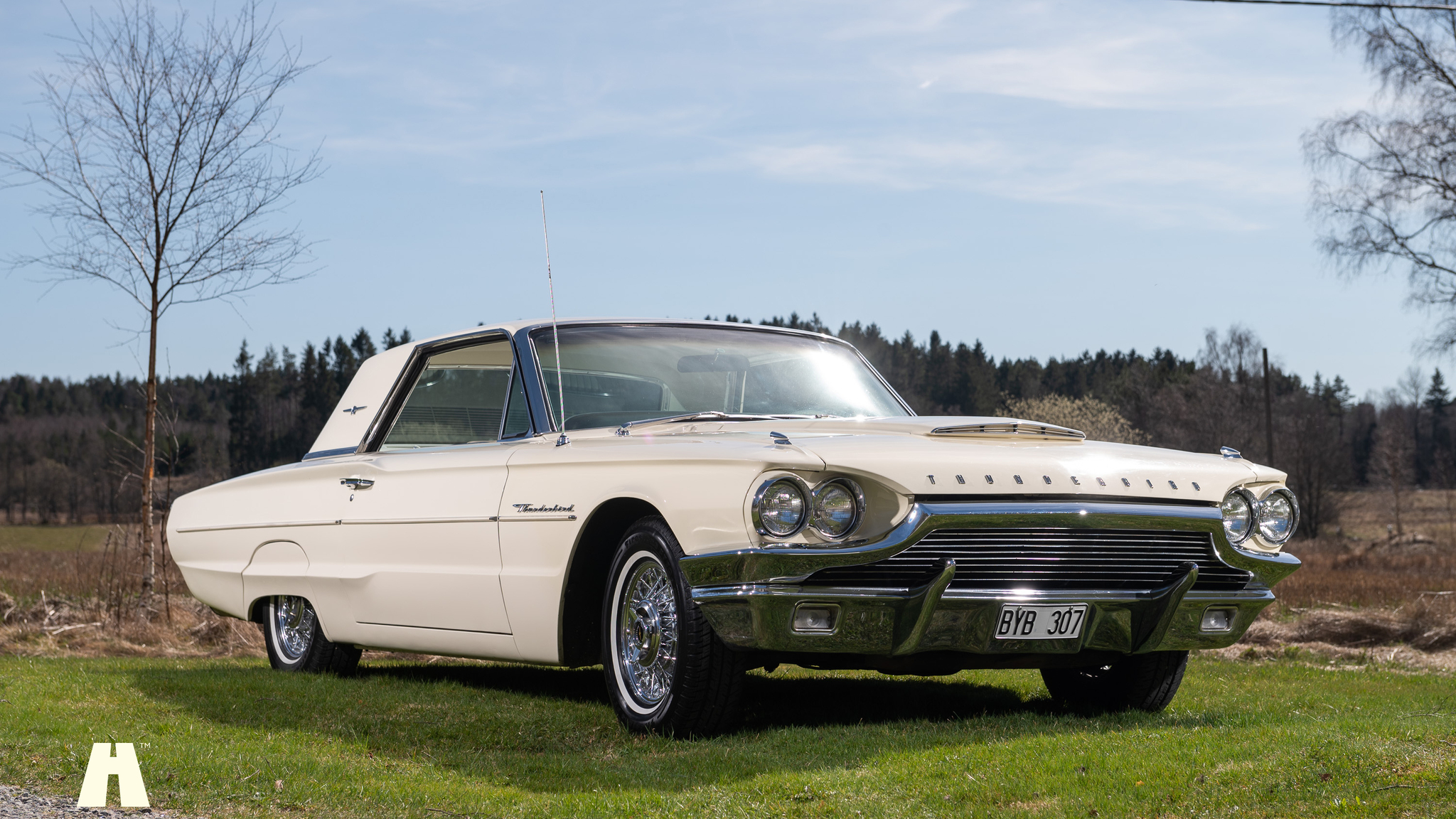 Exterior image of 1964 Ford Thunderbird 6.4 HT (1)