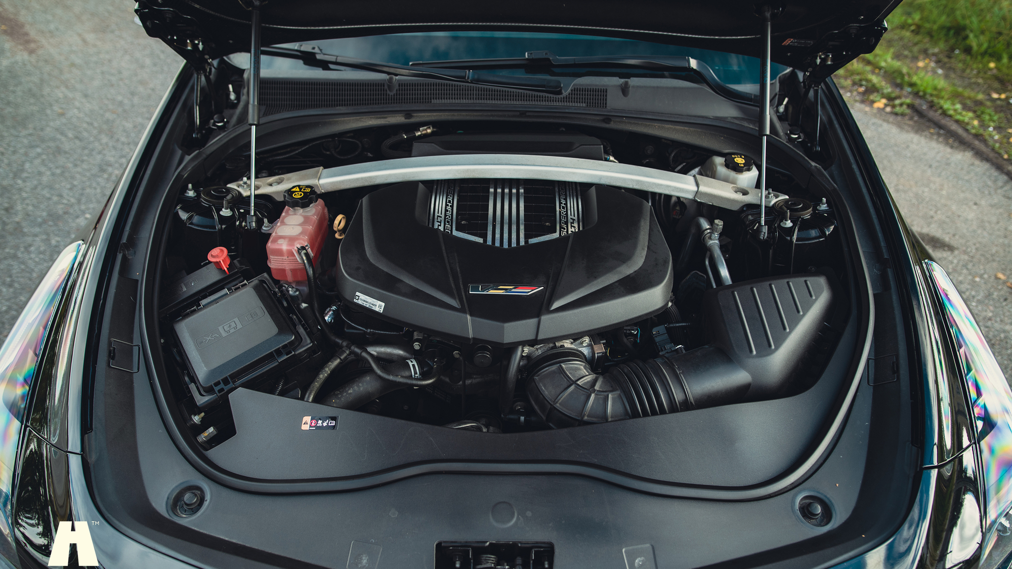 Image of 2018 Cadillac CTS-V Carbon Package mechanics