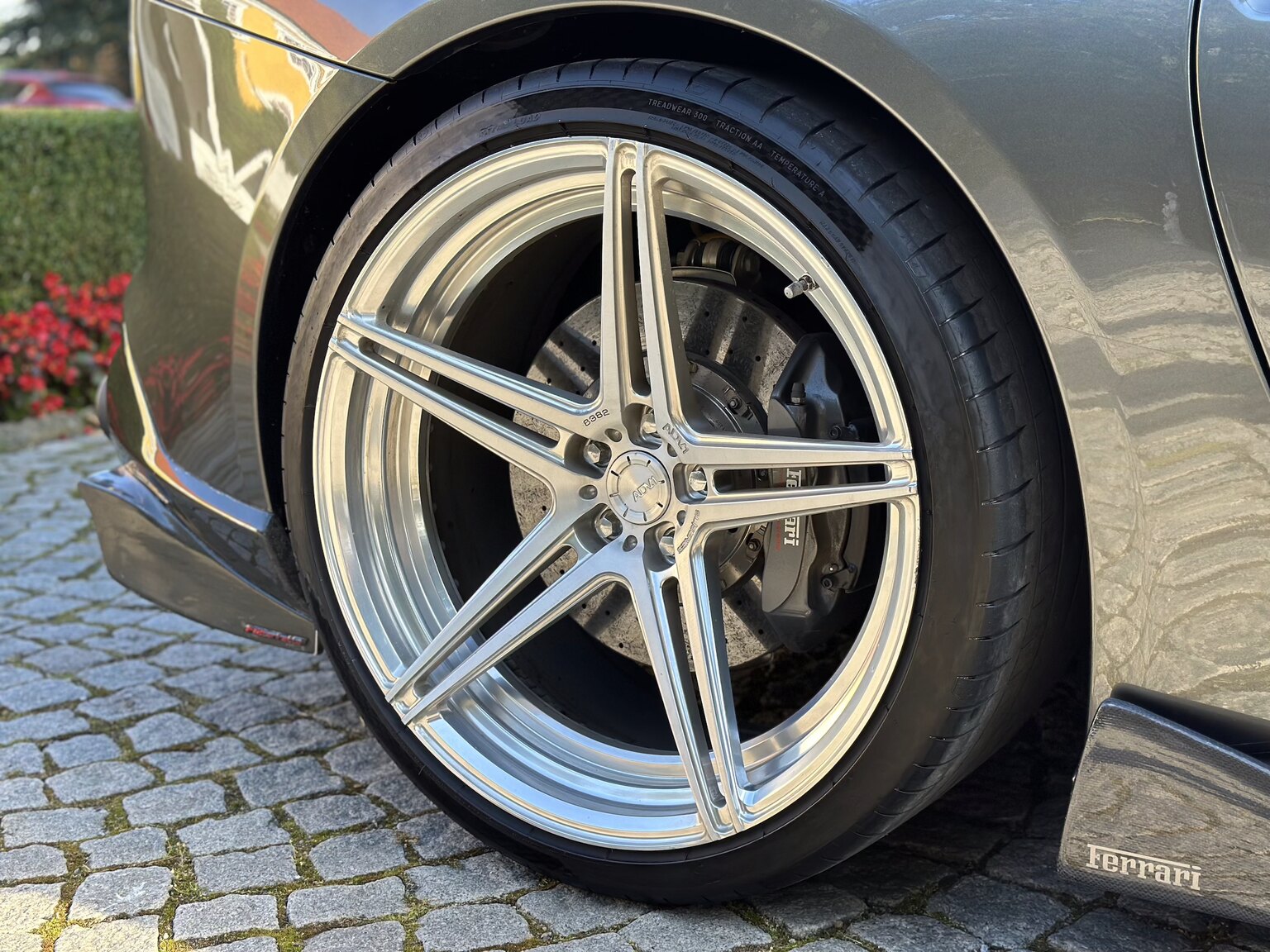 Exterior image of 2013 Ferrari F12 Berlinetta