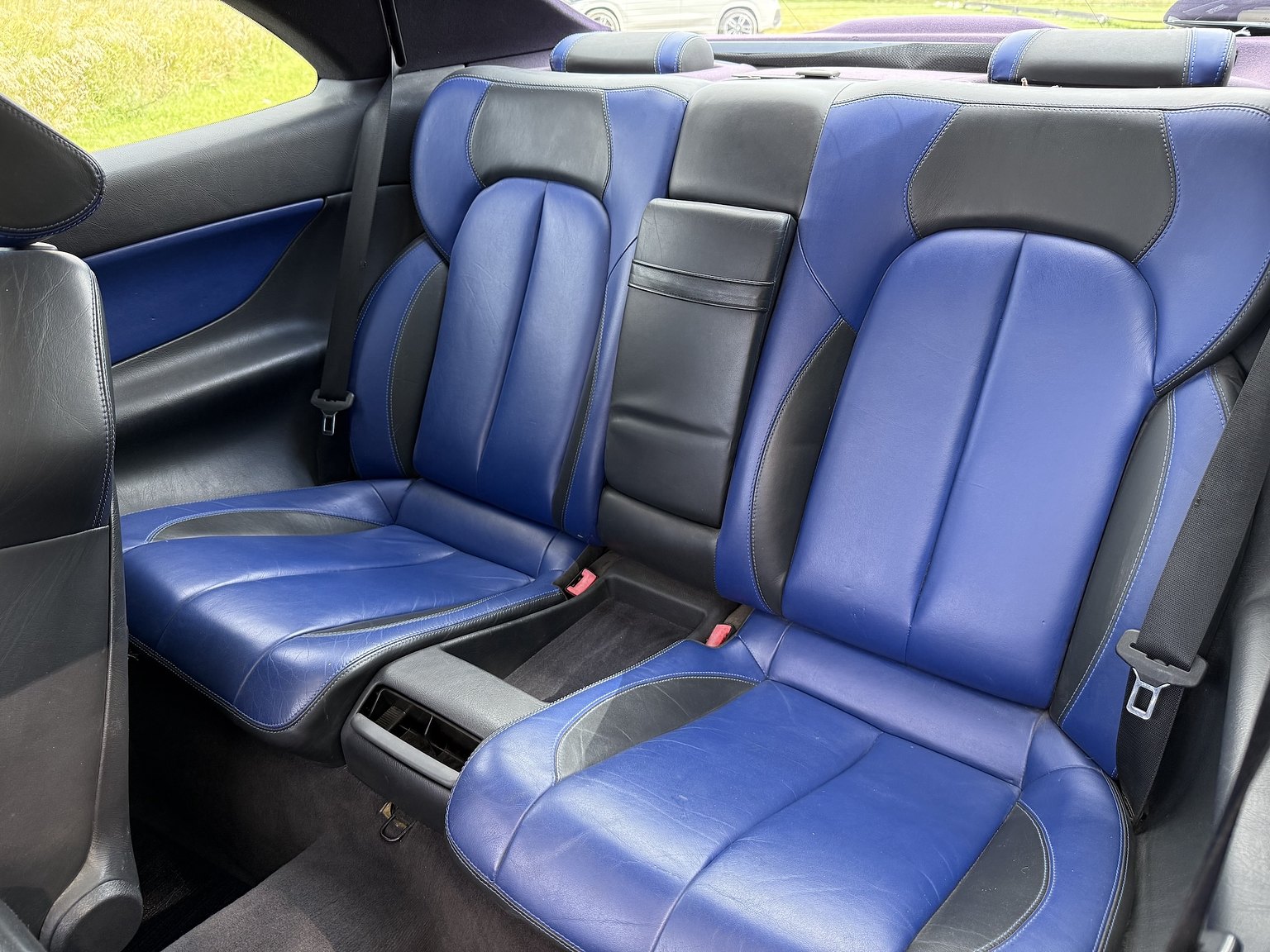 Interior image of 2000 Mercedes-Benz CLK 55 AMG Coupé