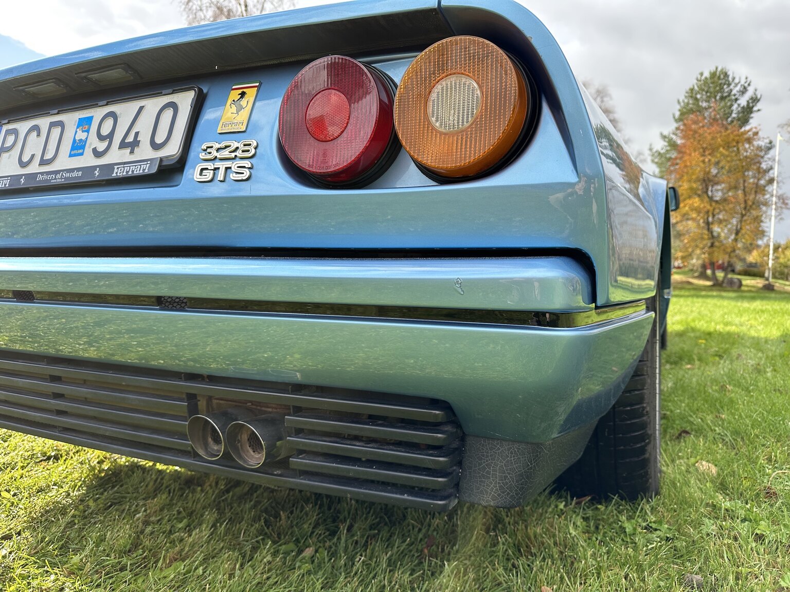 Aussenfoto 1986 Ferrari 328 GTS