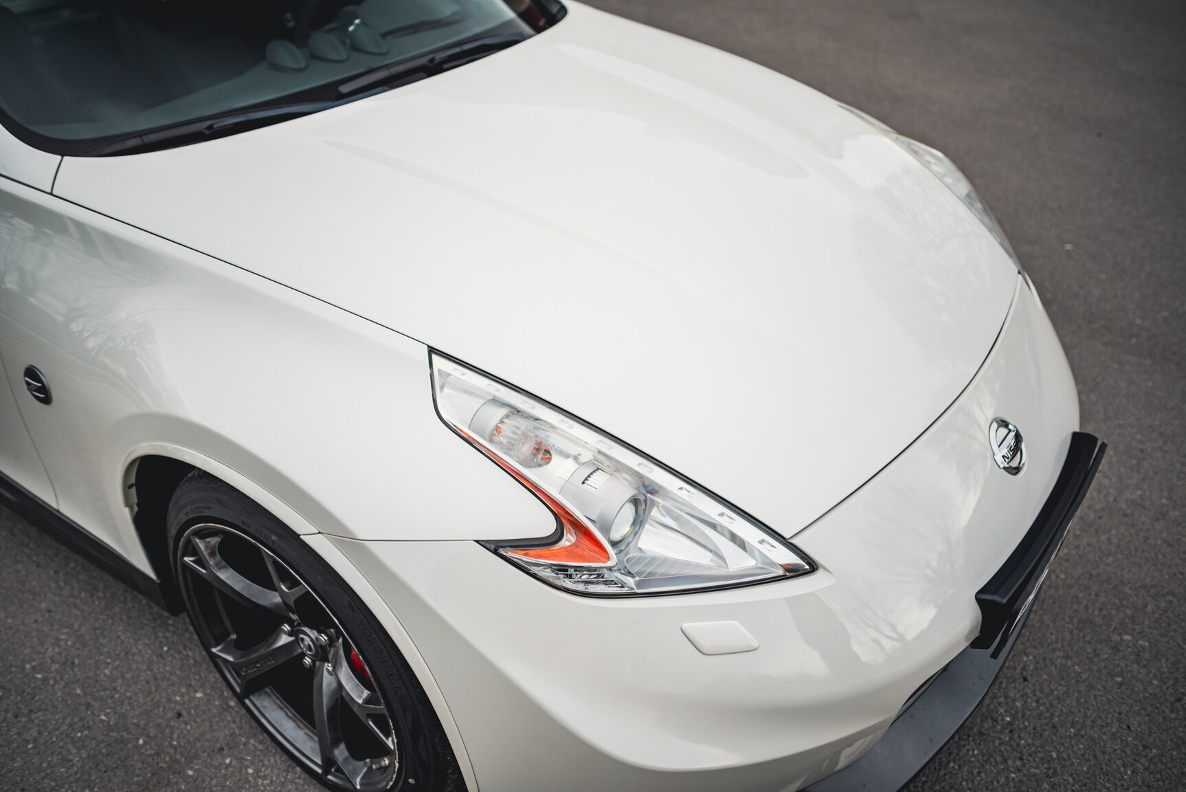 Exterior image of 2014 Nissan 370Z Nismo