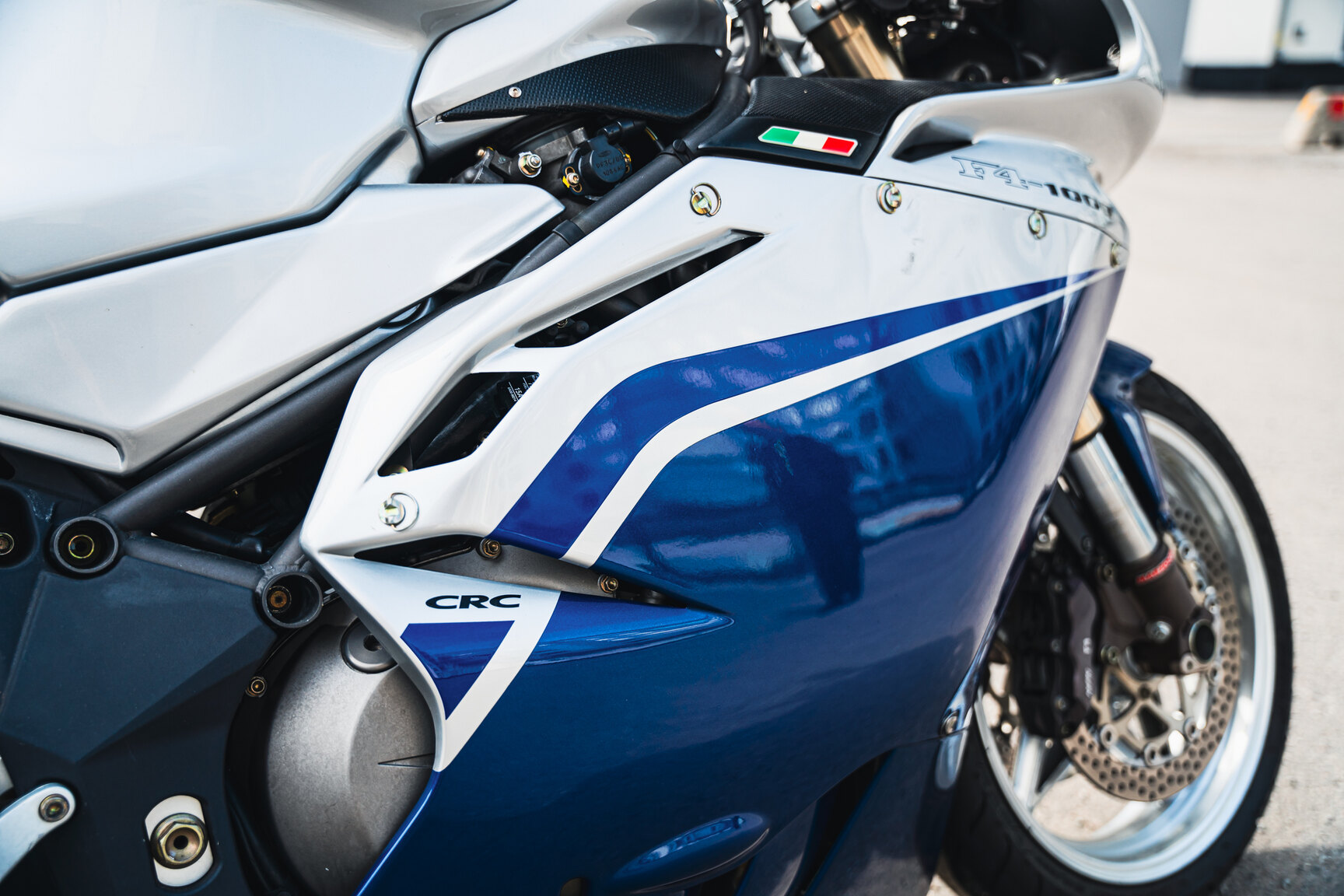 Exteriörbild på 2004 MV Agusta F4 1000S