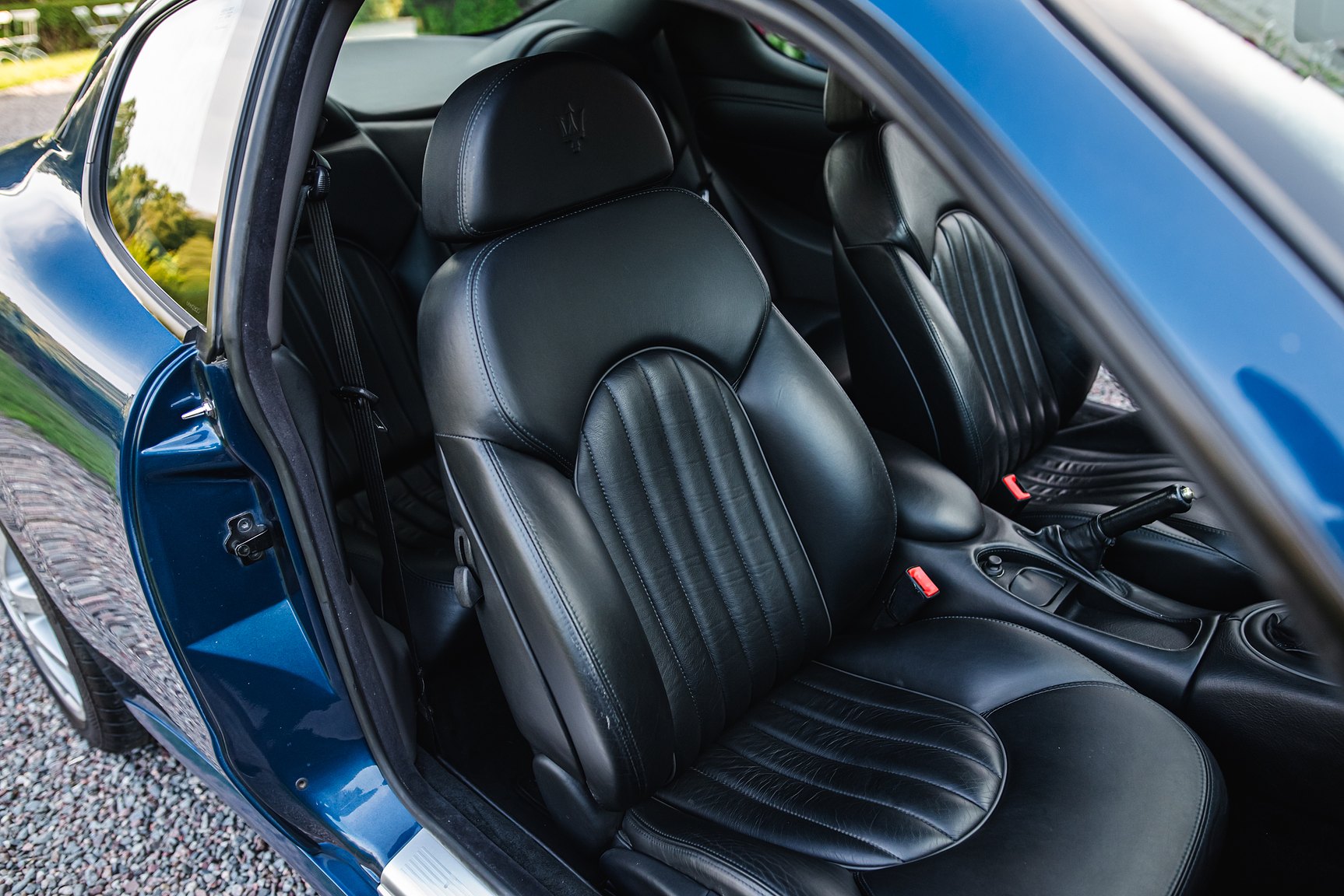 Interior image of 2000 Maserati 3200 GT