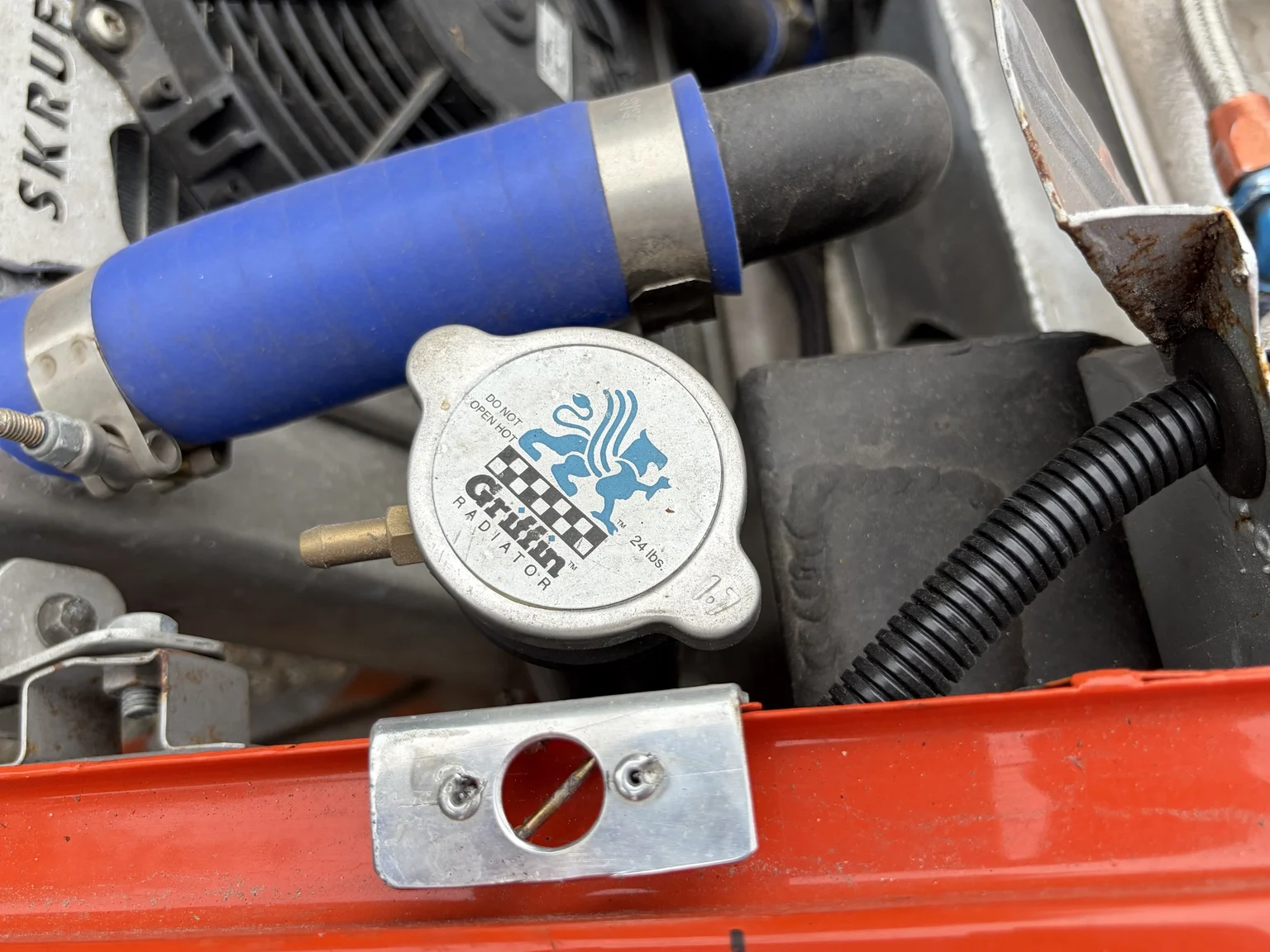 Image of 1972 De Tomaso Pantera LS Restomod mechanics (19)