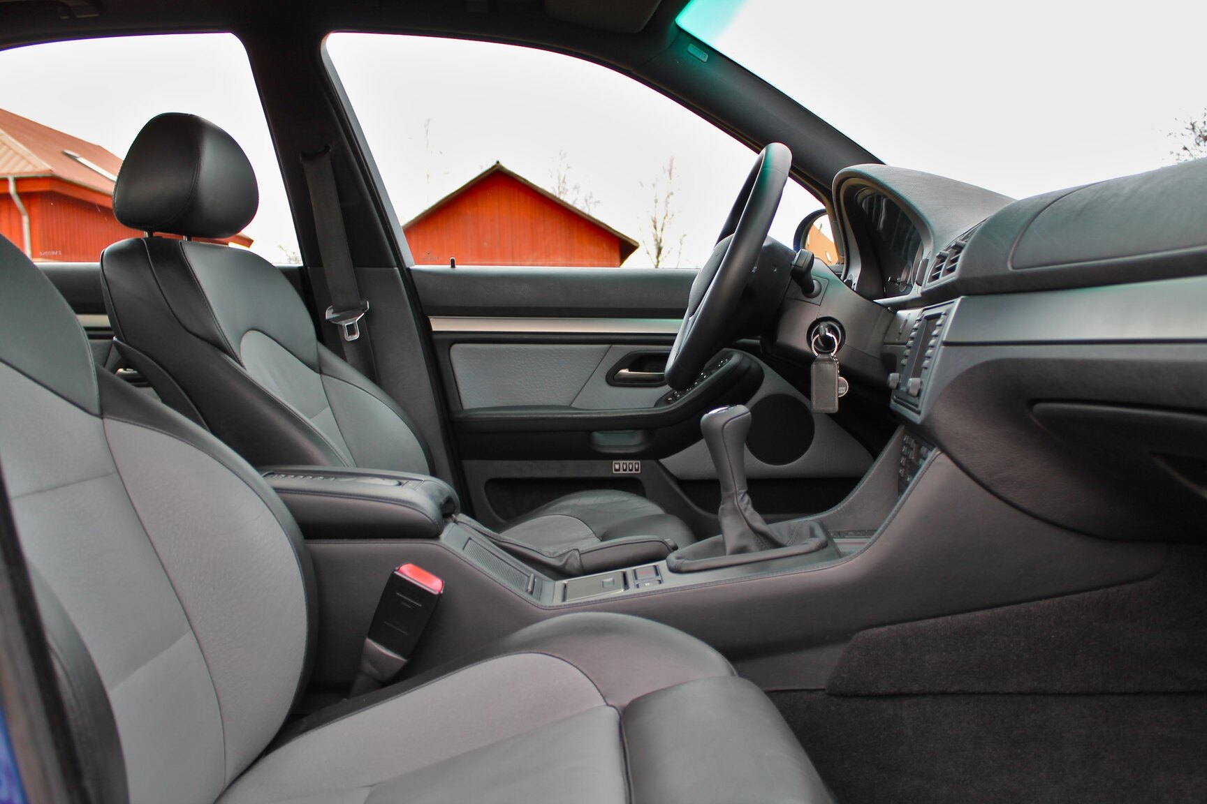 Interiörbild 2003 BMW M5