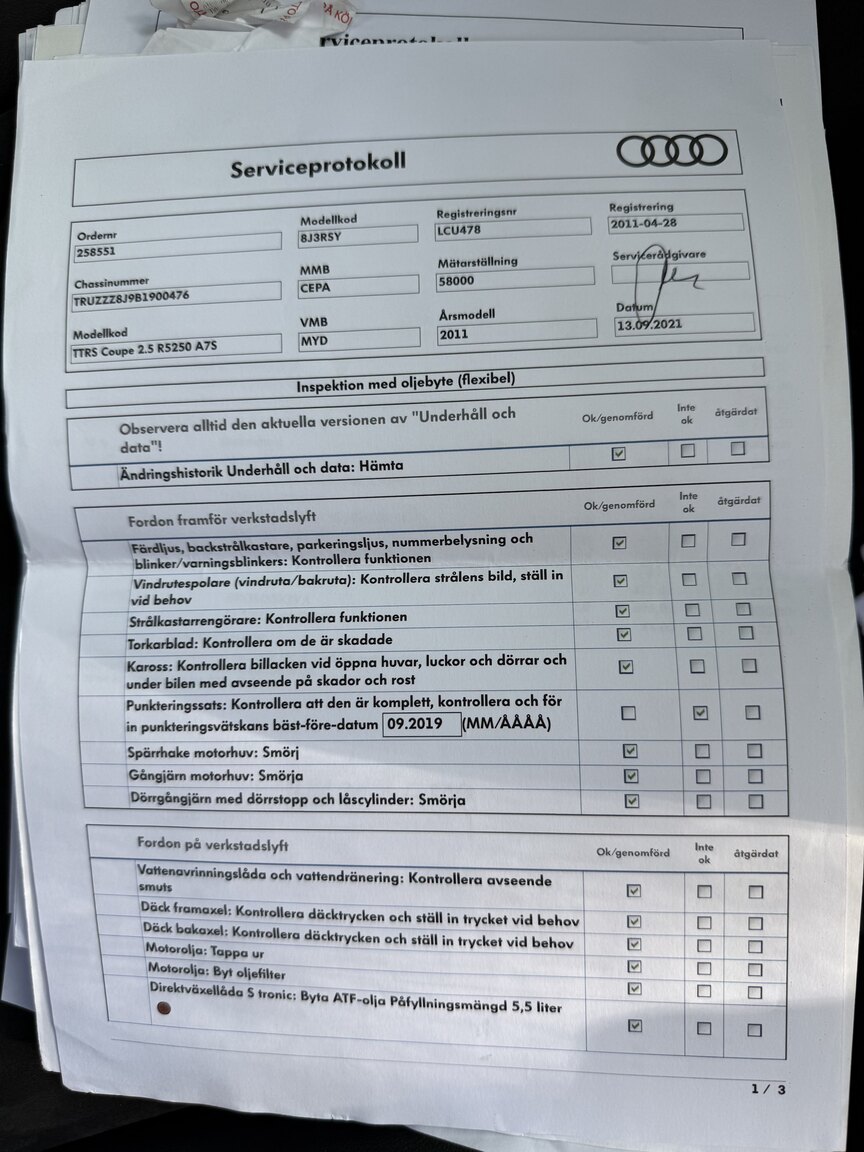 Dokumentation för 2011 Audi TT RS Coupé