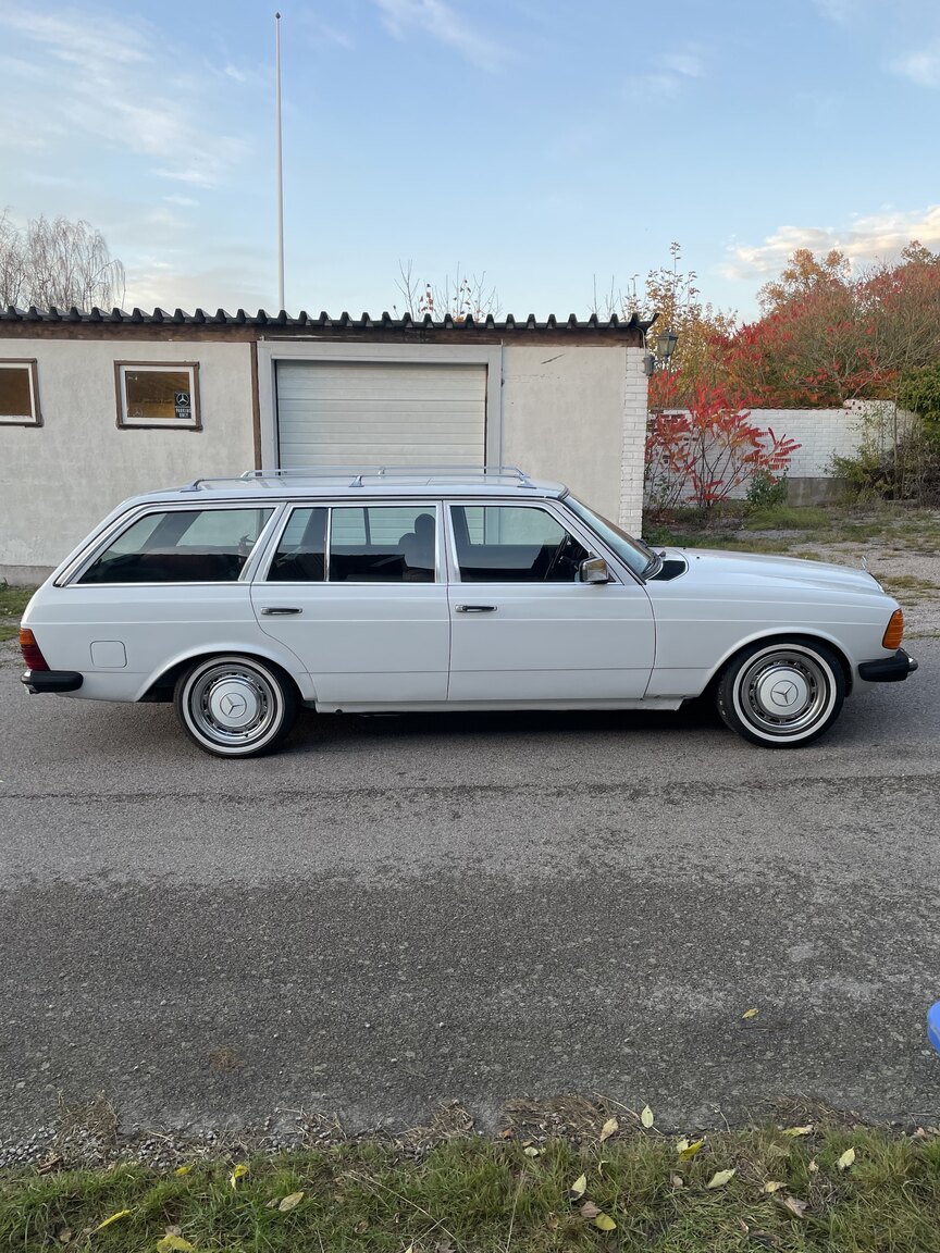 Exteriörbild på 1983 Mercedes-Benz 300 TDT
