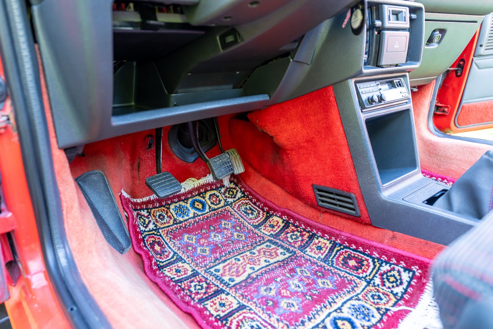 Interior image of 1987 Peugeot 205 CTI 1.6