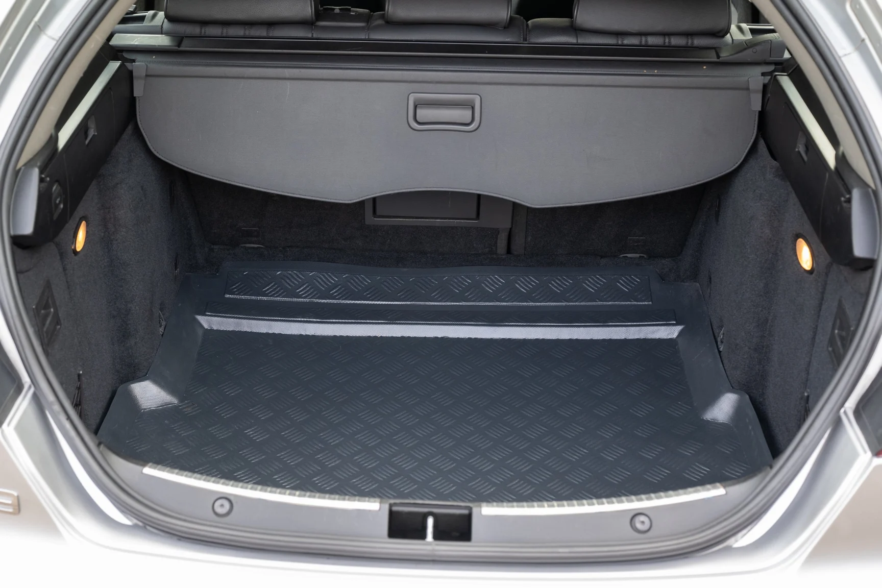 Innenraumfoto von 2008 Alfa Romeo 159 Q4 Sportwagon (7)