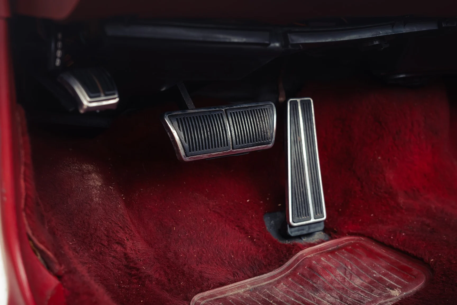 Innenraumfoto von 1984 Cadillac Eldorado Biarritz Convertible (14)