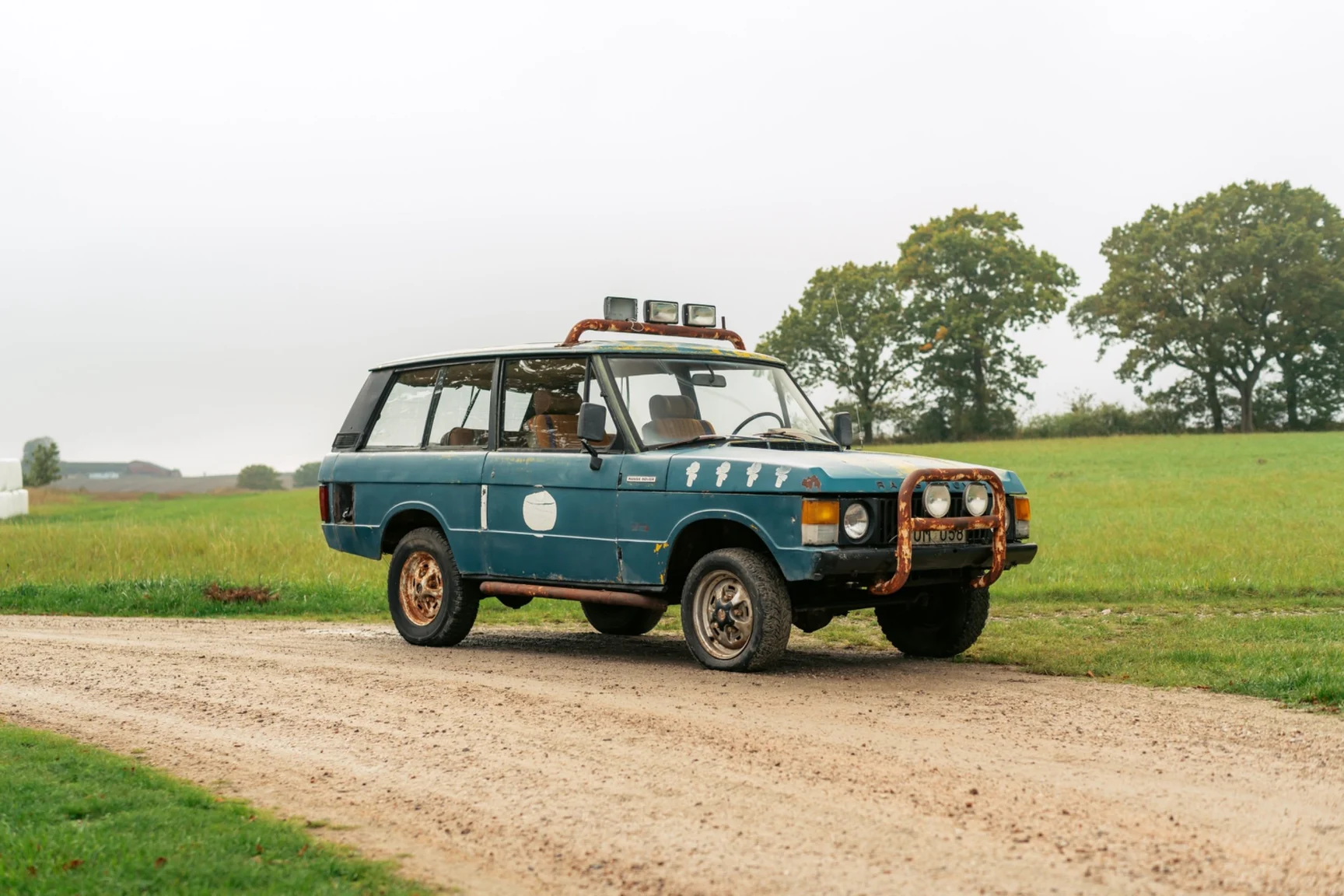 Exteriörbild på 1973 Land Rover Range Rover 3-dörrar (1)