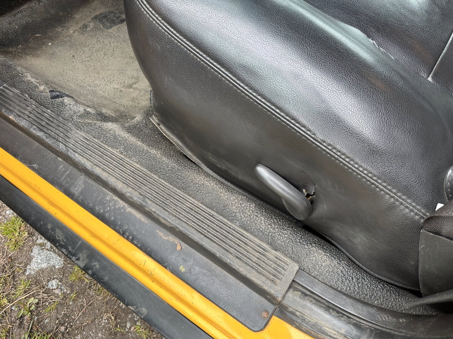 Interior image of 2011 Ford Crown Victoria New York Cab (6)