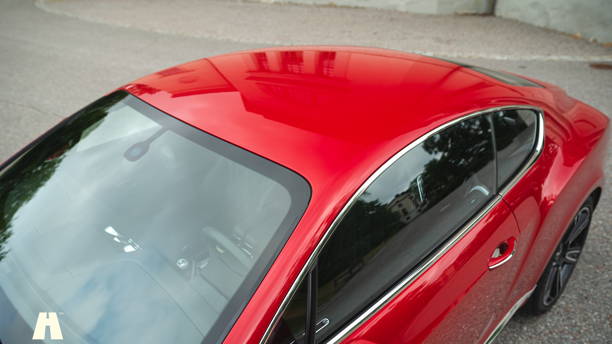 Exterior image of 2013 Bentley Continental GT V8 (15)