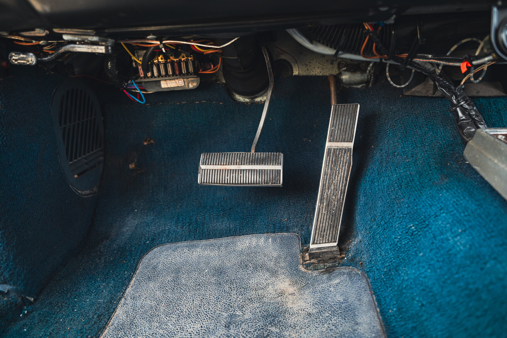 Interior image of 1973 Opel Diplomat V8