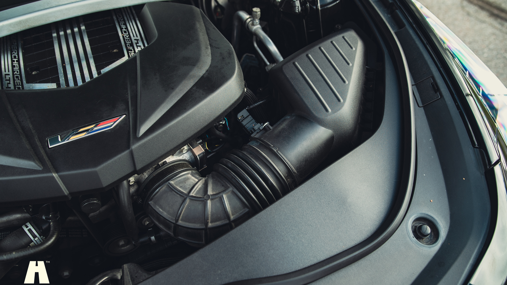 Image of 2018 Cadillac CTS-V Carbon Package mechanics
