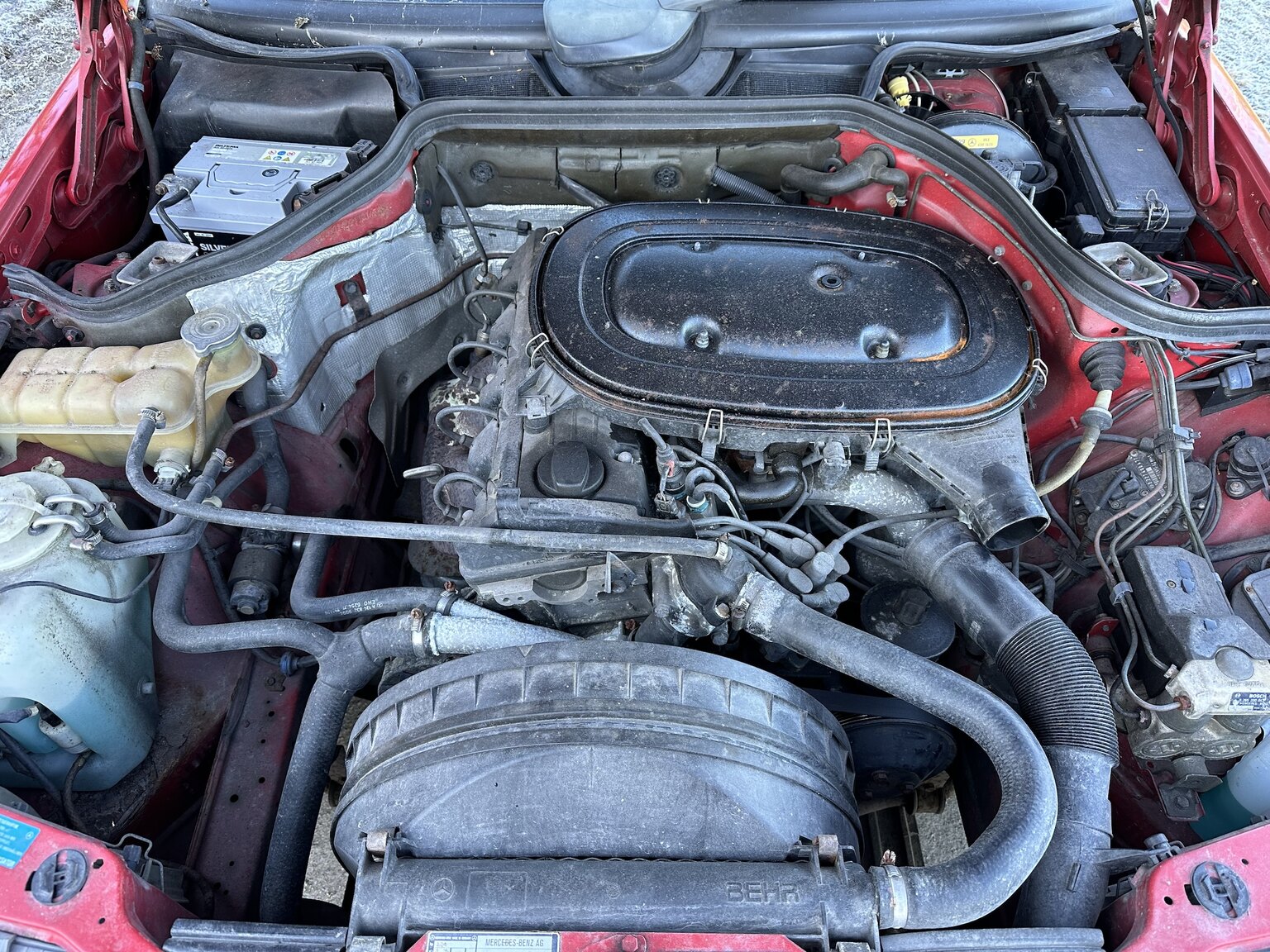 Image of 1990 Mercedes-Benz 200 E mechanics