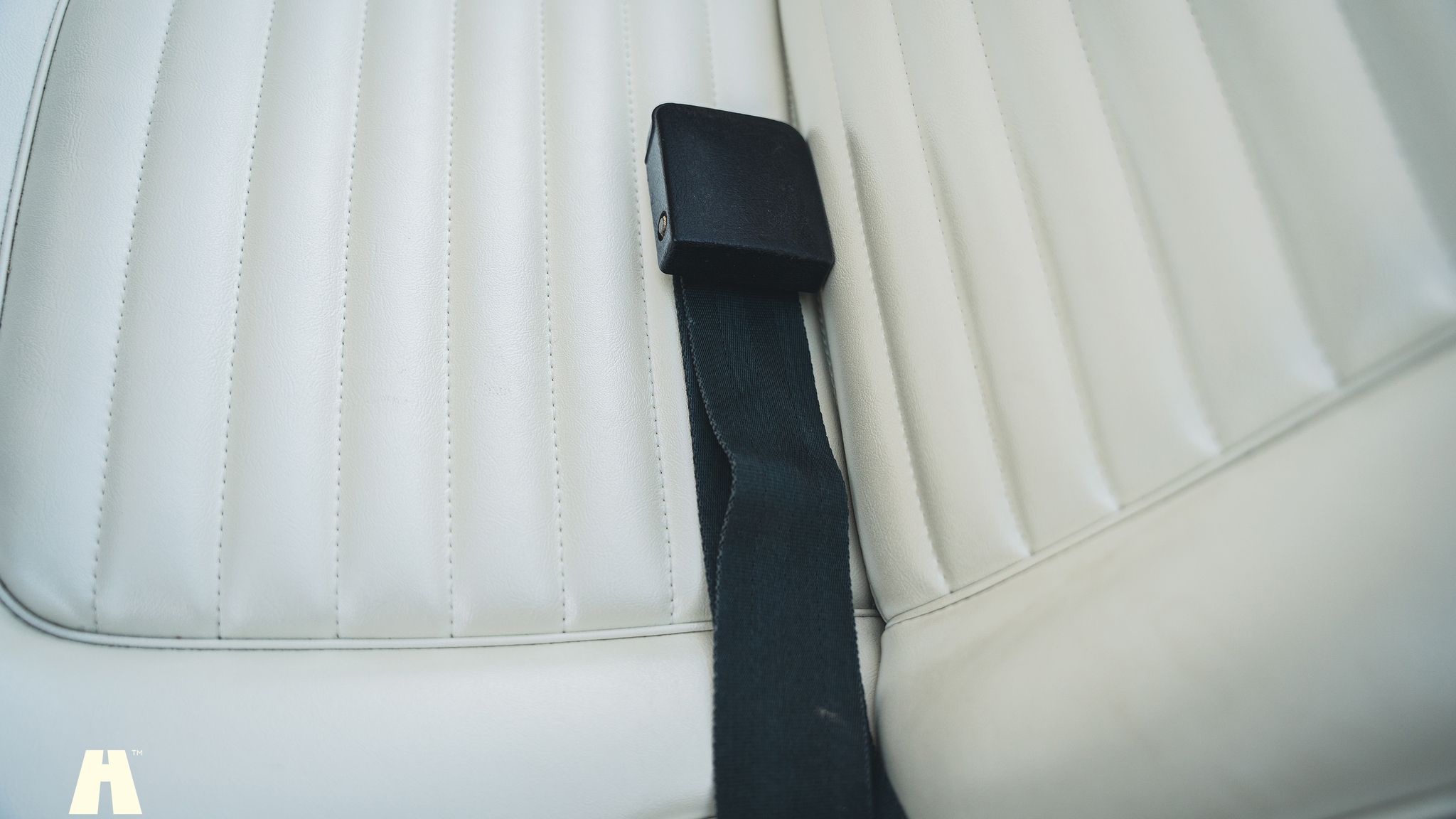 Interior image of 1965 Ford Mustang Cabriolet (29)