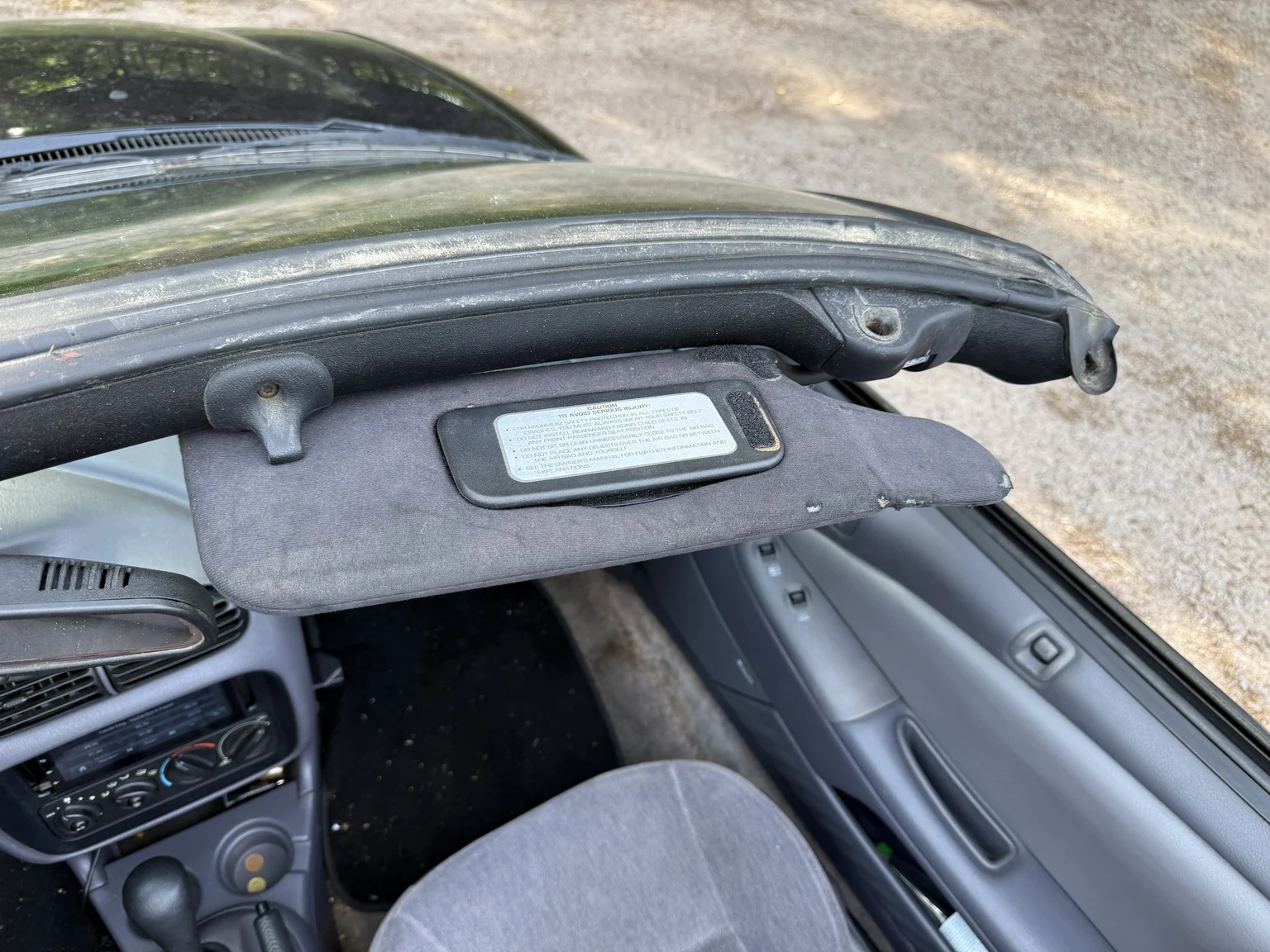 Innenraumfoto von 1997 Chrysler Sebring Cabriolet (24)