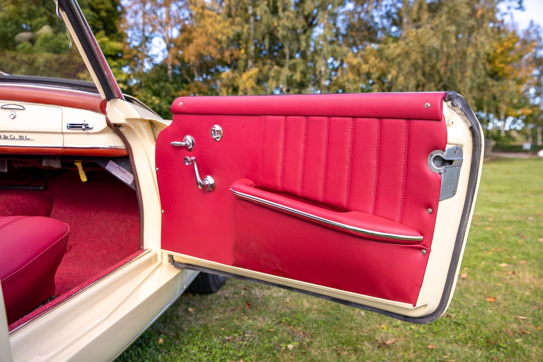 Innenraumfoto von 1958 Mercedes-Benz 190SL