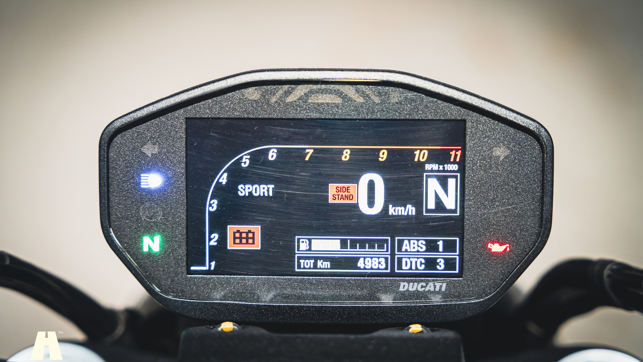 Exterior image of 2018 Ducati Monster 821