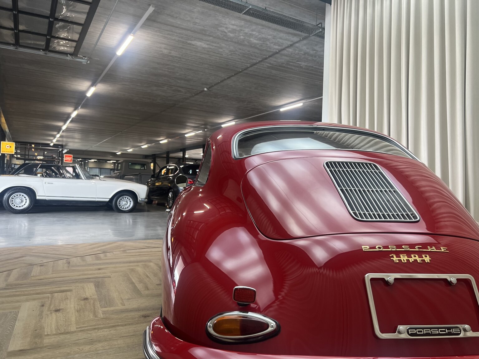Exterior image of 1960 Porsche 356