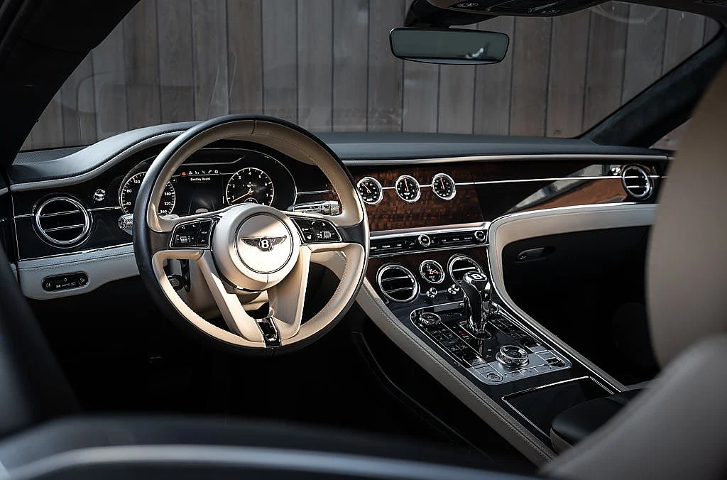Bild på 2019 Bentley Continental (12)