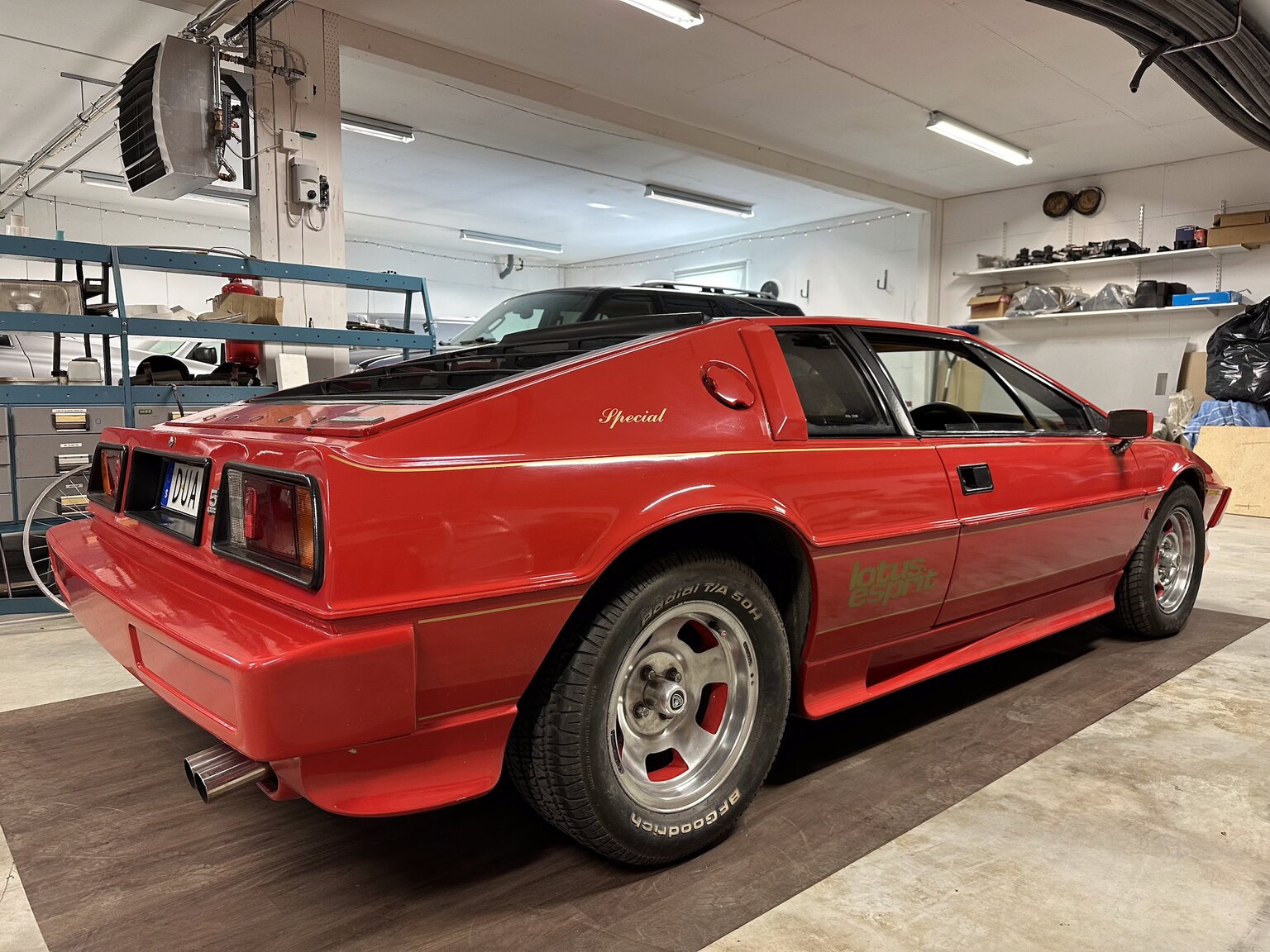 Exteriörbild på 1977 Lotus Esprit S1