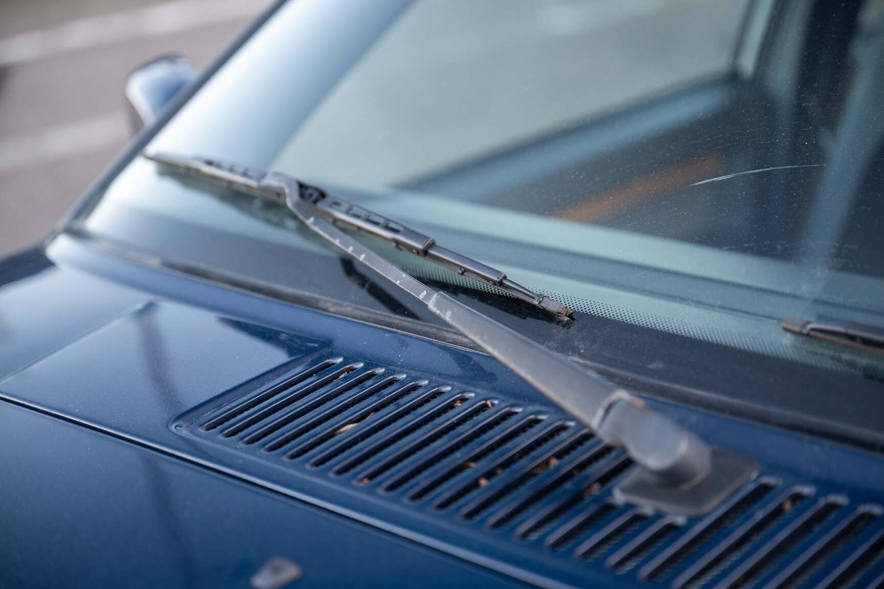 Exterior image of 1998 Volvo 940 Turbo