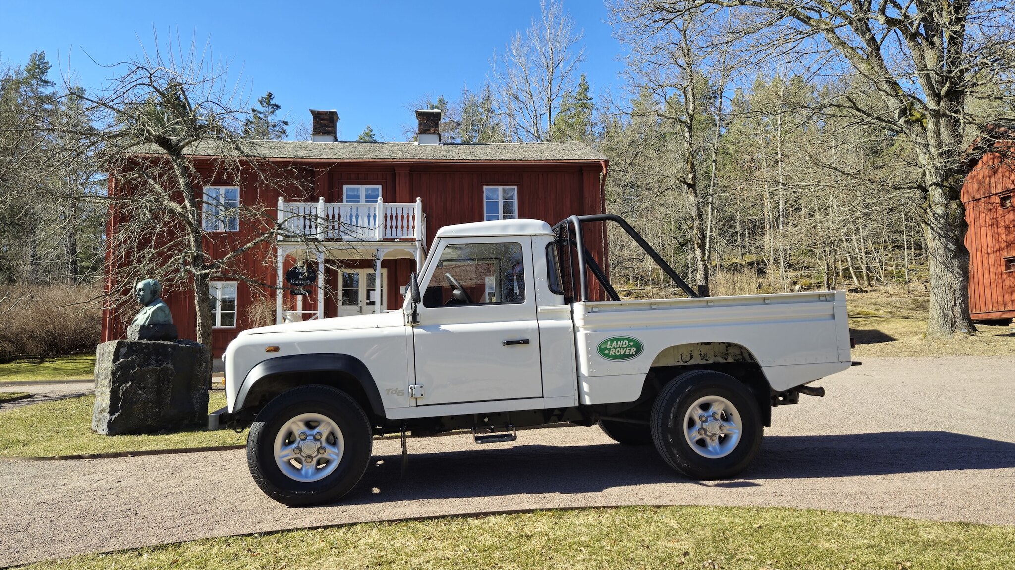 Exteriörbild på 1999 Land Rover Defender Single Cab Pickup